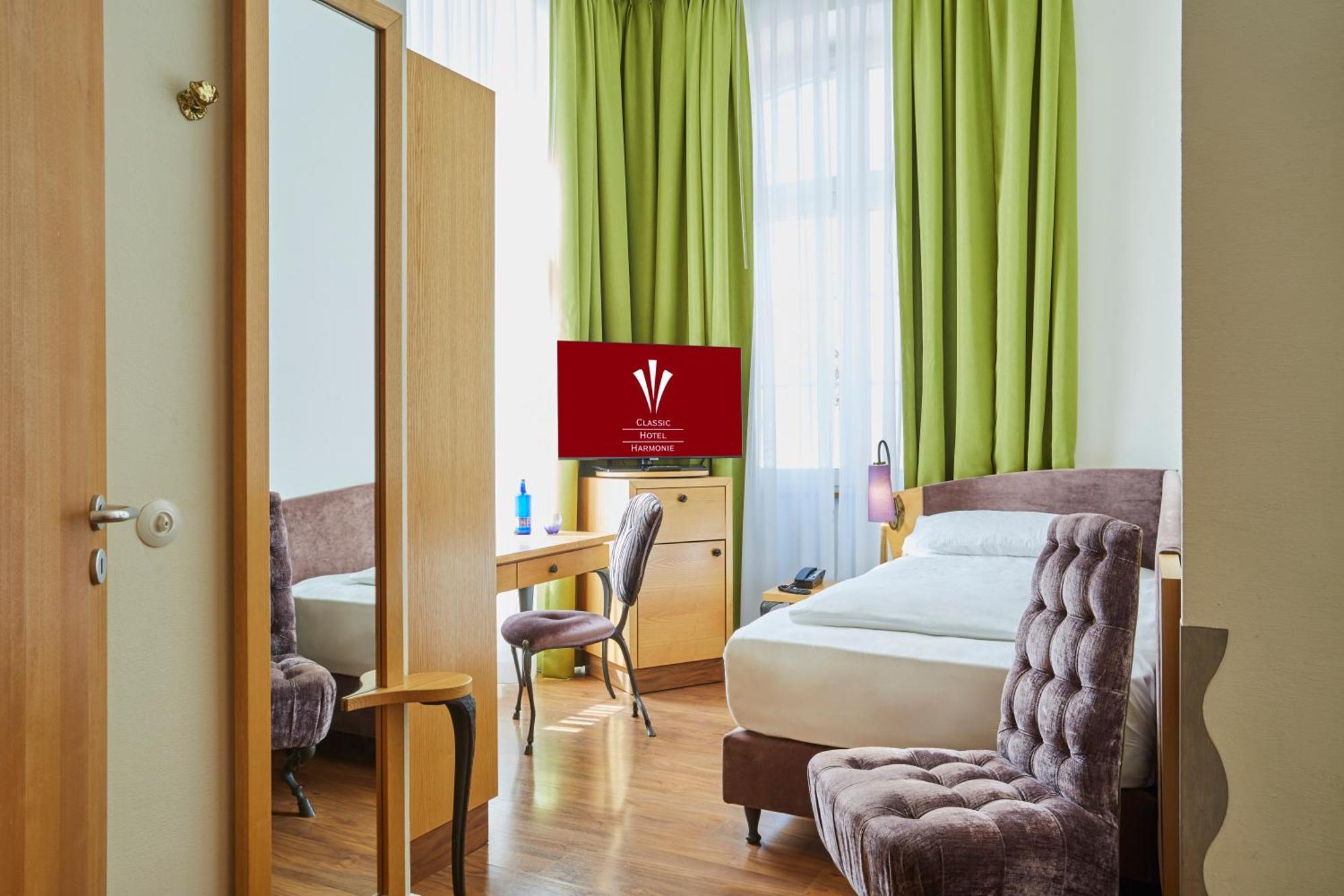 Deluxe Single Room