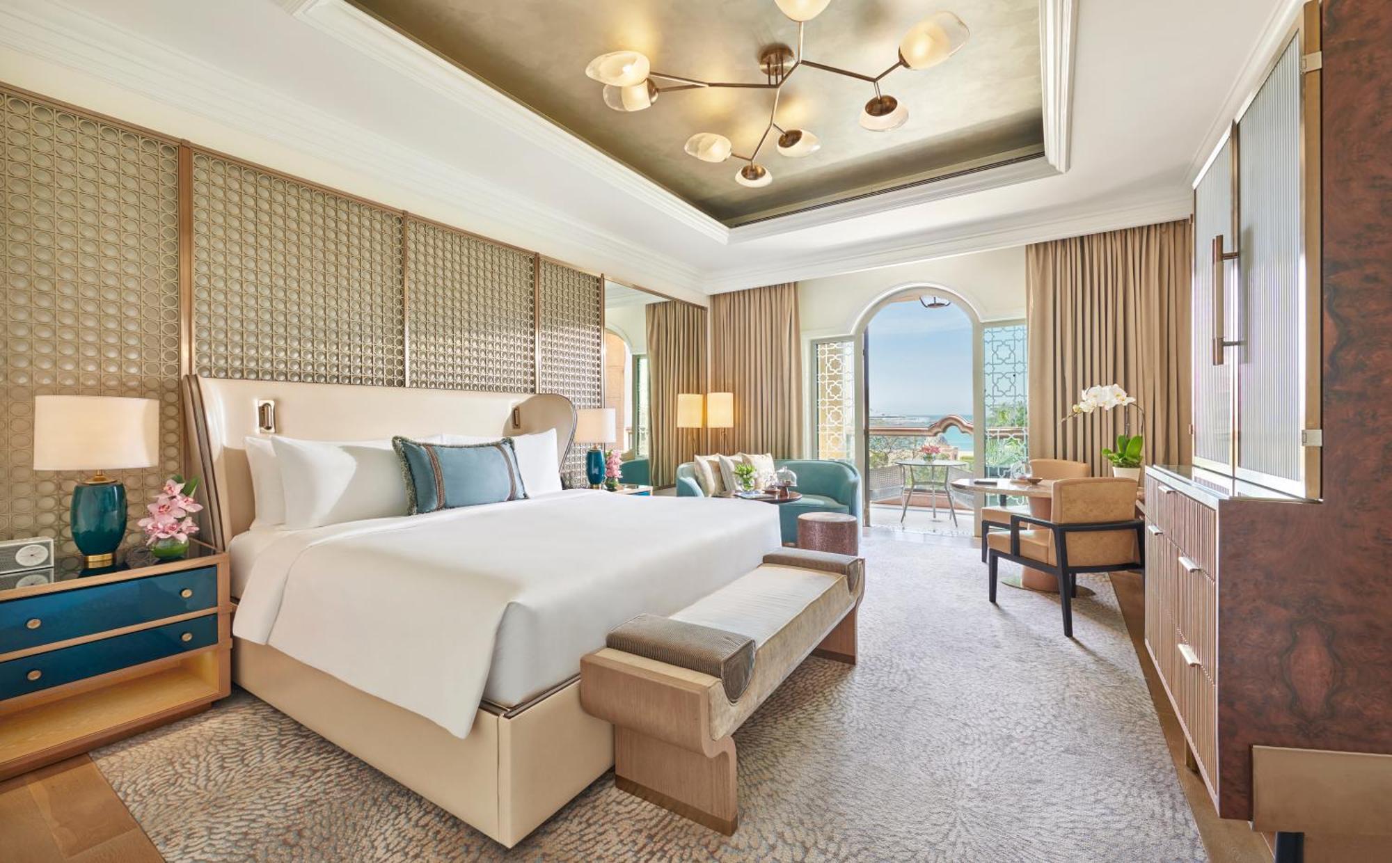 Deluxe Sea View King Room Balcony