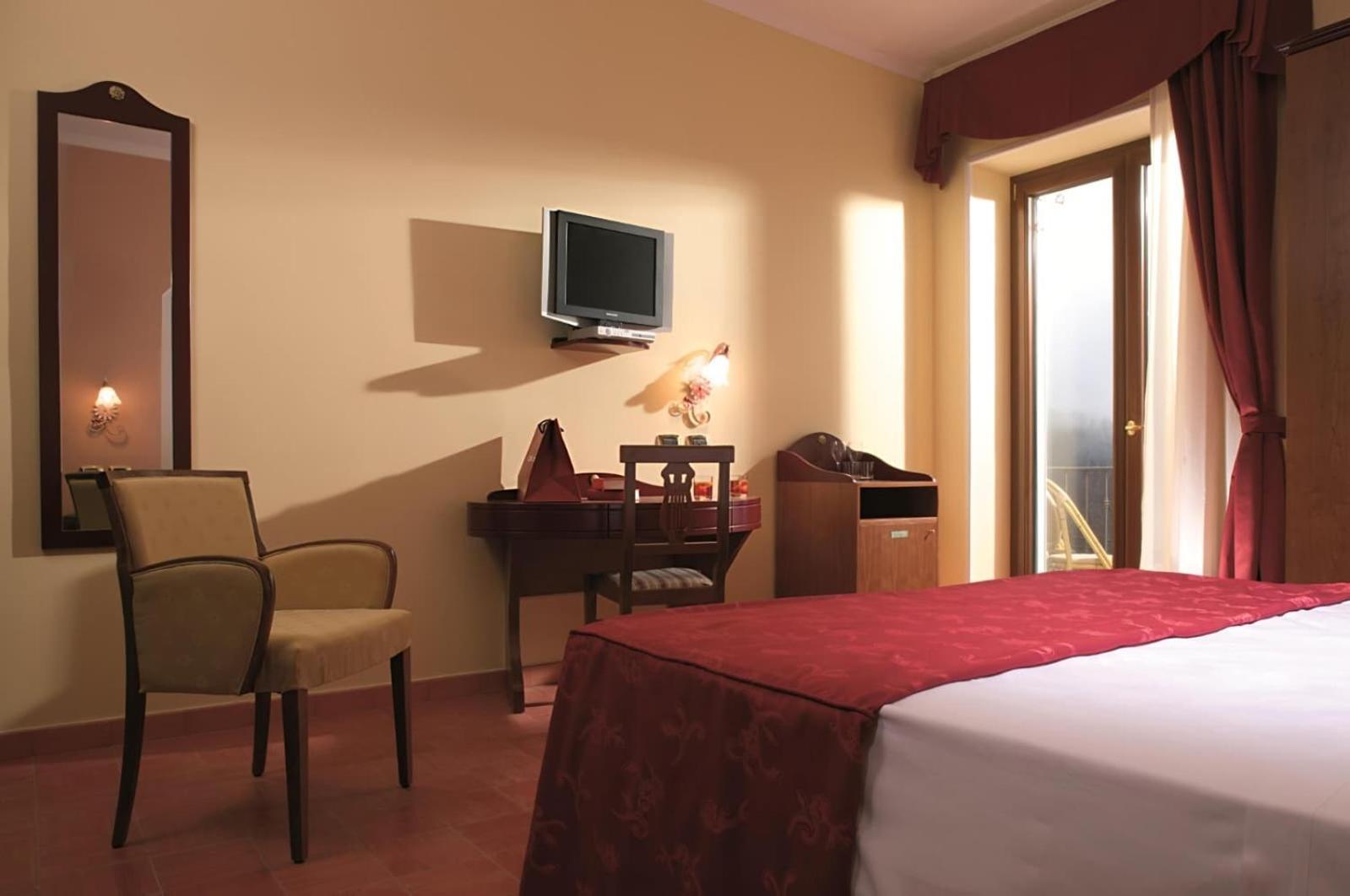 Triple Room Sea View