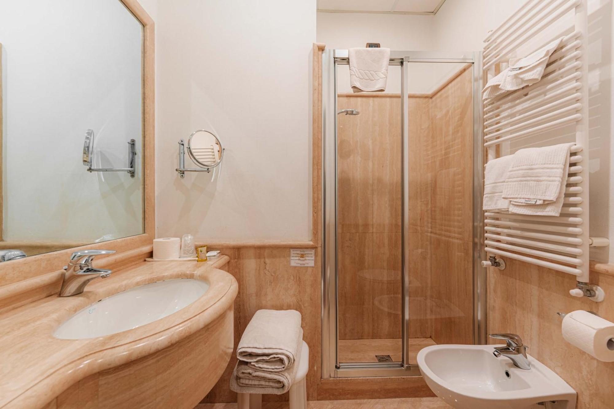 Classic Triple Room