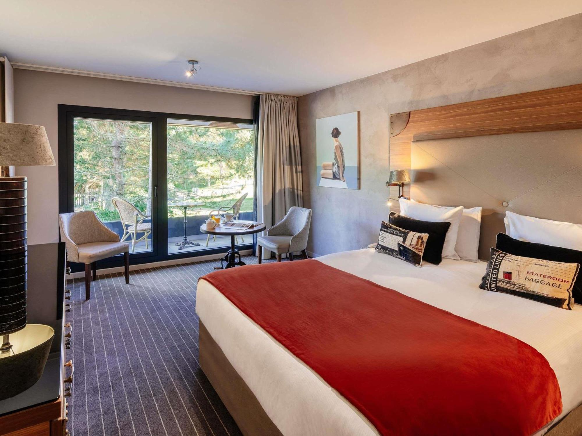 Superior Room One Queen-Size Bed Balcony Pine Forest Side,1770462509:JPEG