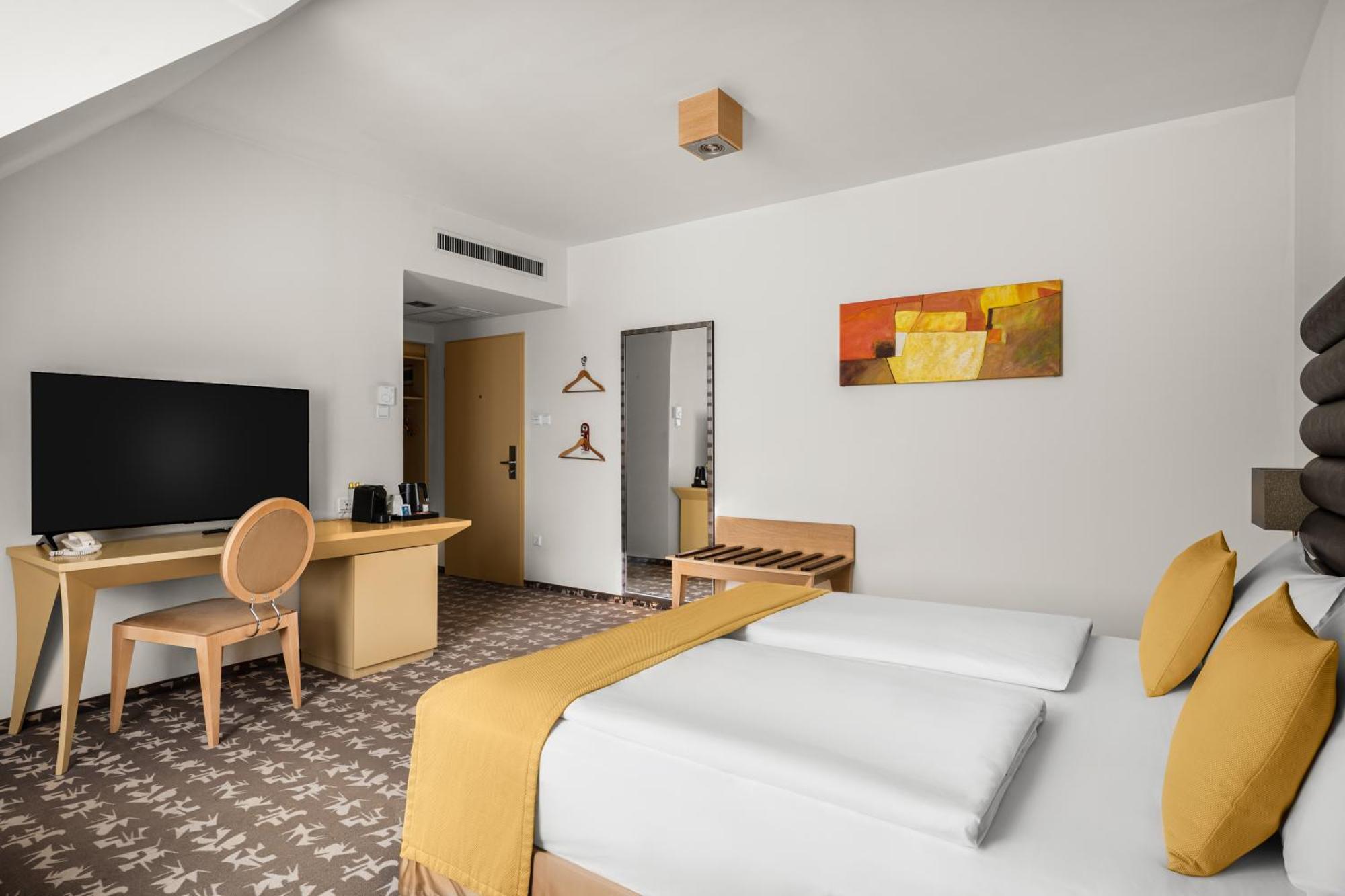 Superior Double Room,1765176972:JPEG