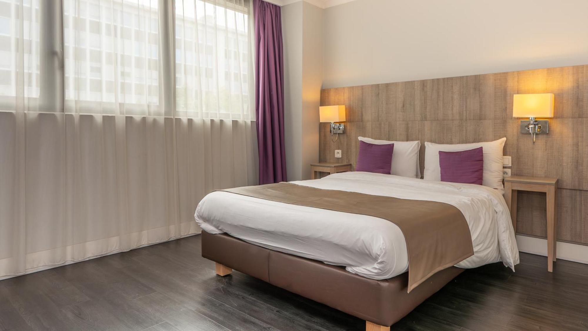 Classic Double Room Mobility Access