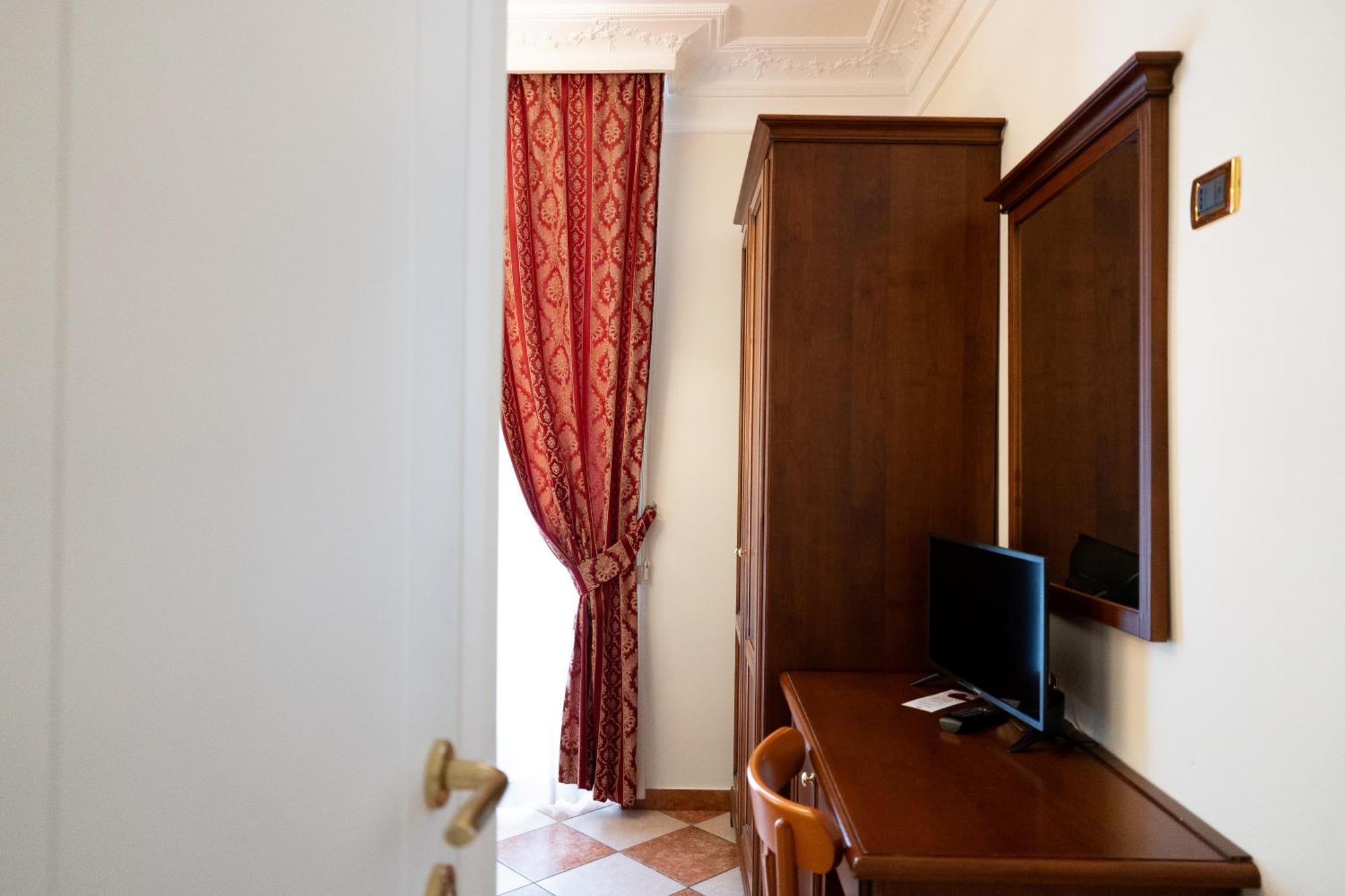 Small Double Room