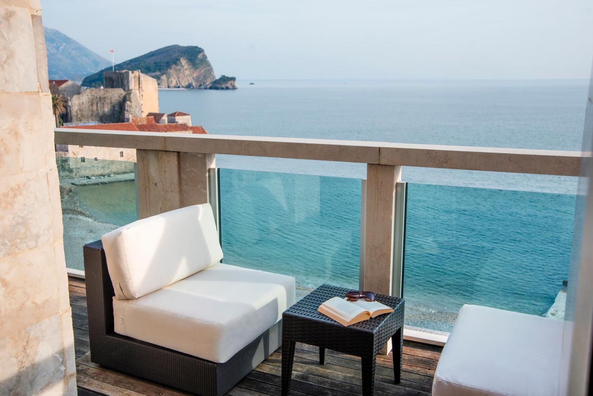 Executive Suite Sea View