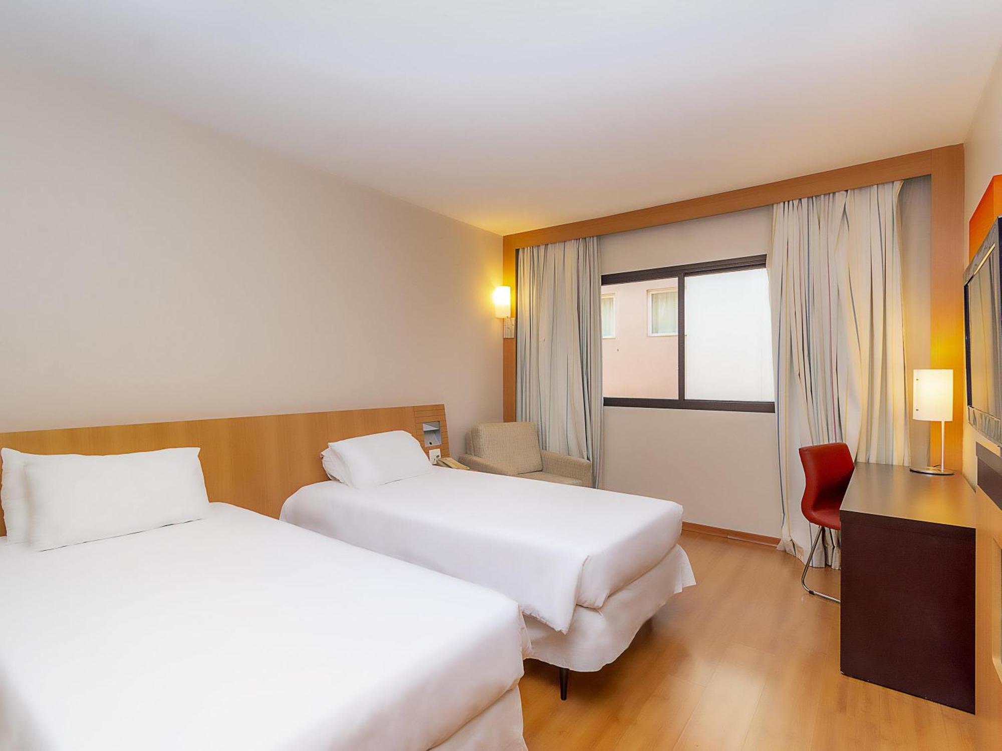 Superior Room 2 Single Beds