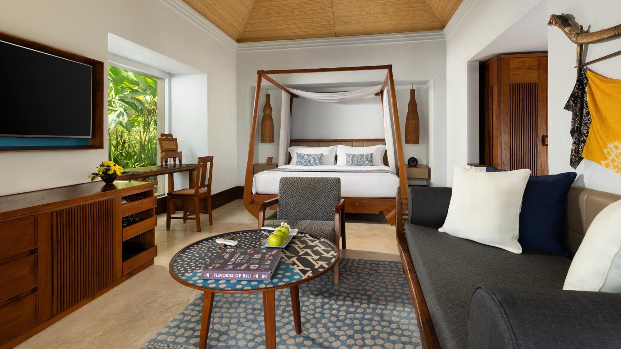 Heavenly Jacuzzi Villa Butler Service King Bed