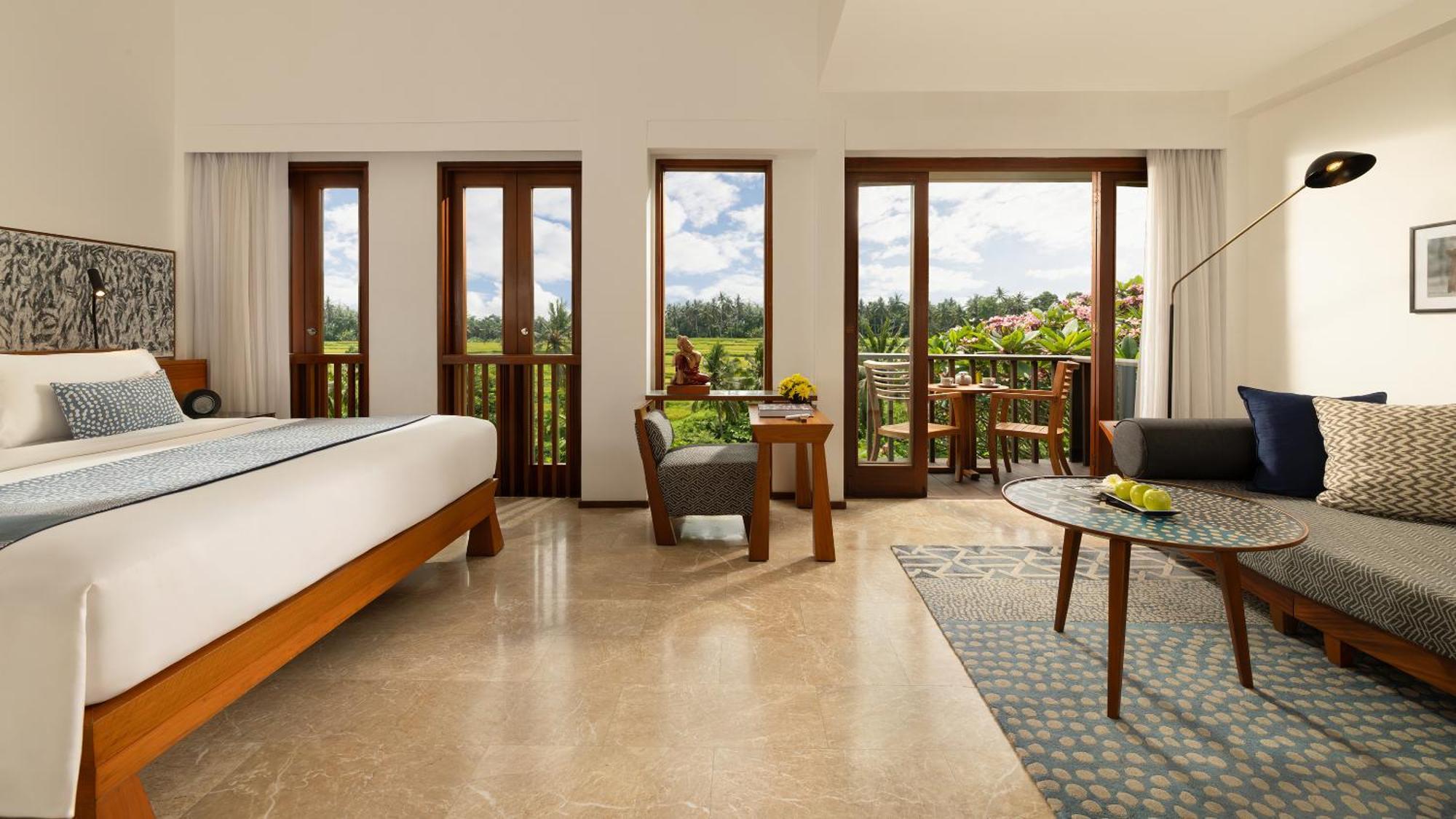 Impressive Forest Suite Butler Service King Bed