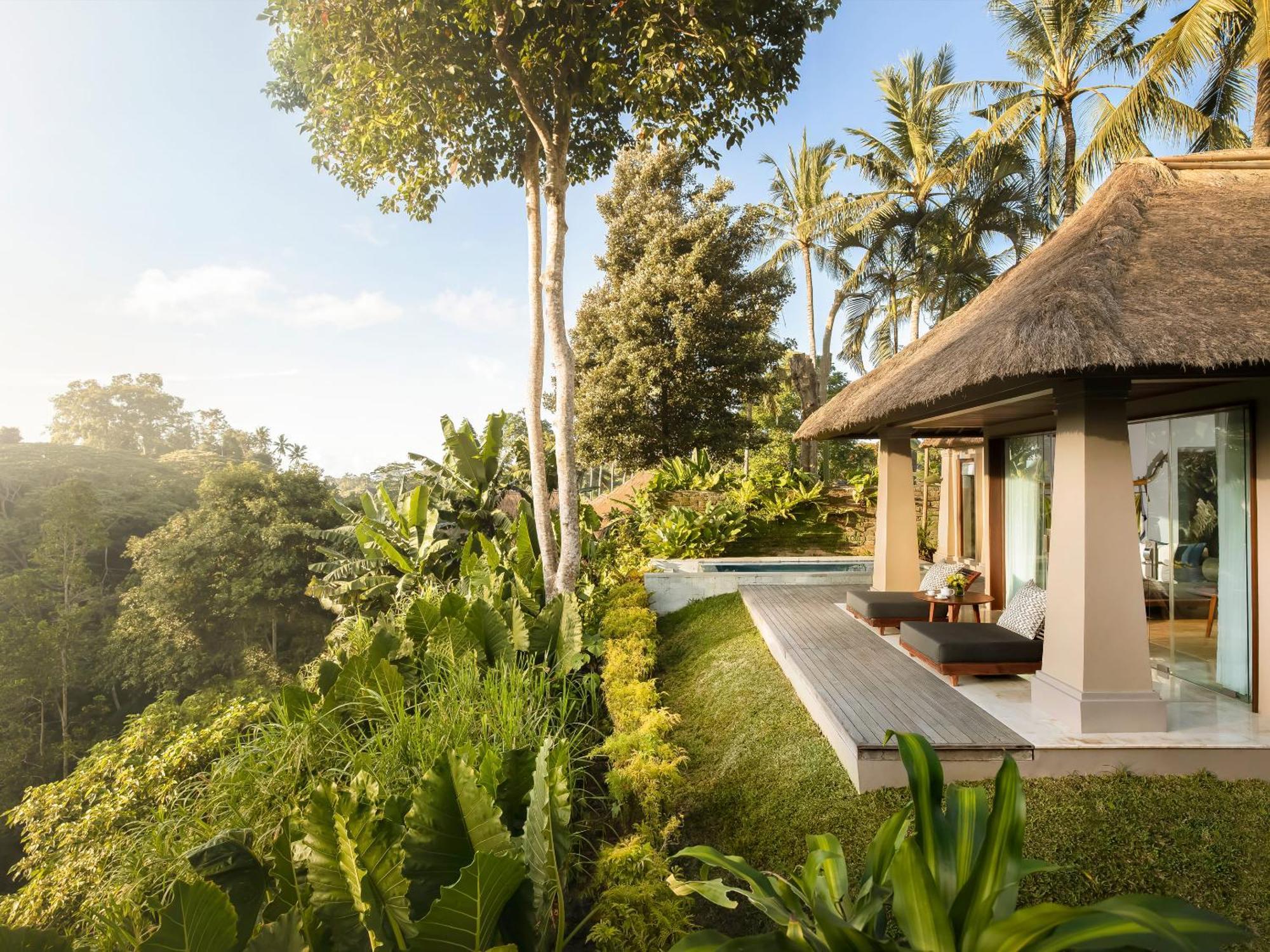Heavenly Pool Villa Butler Service King Bed
