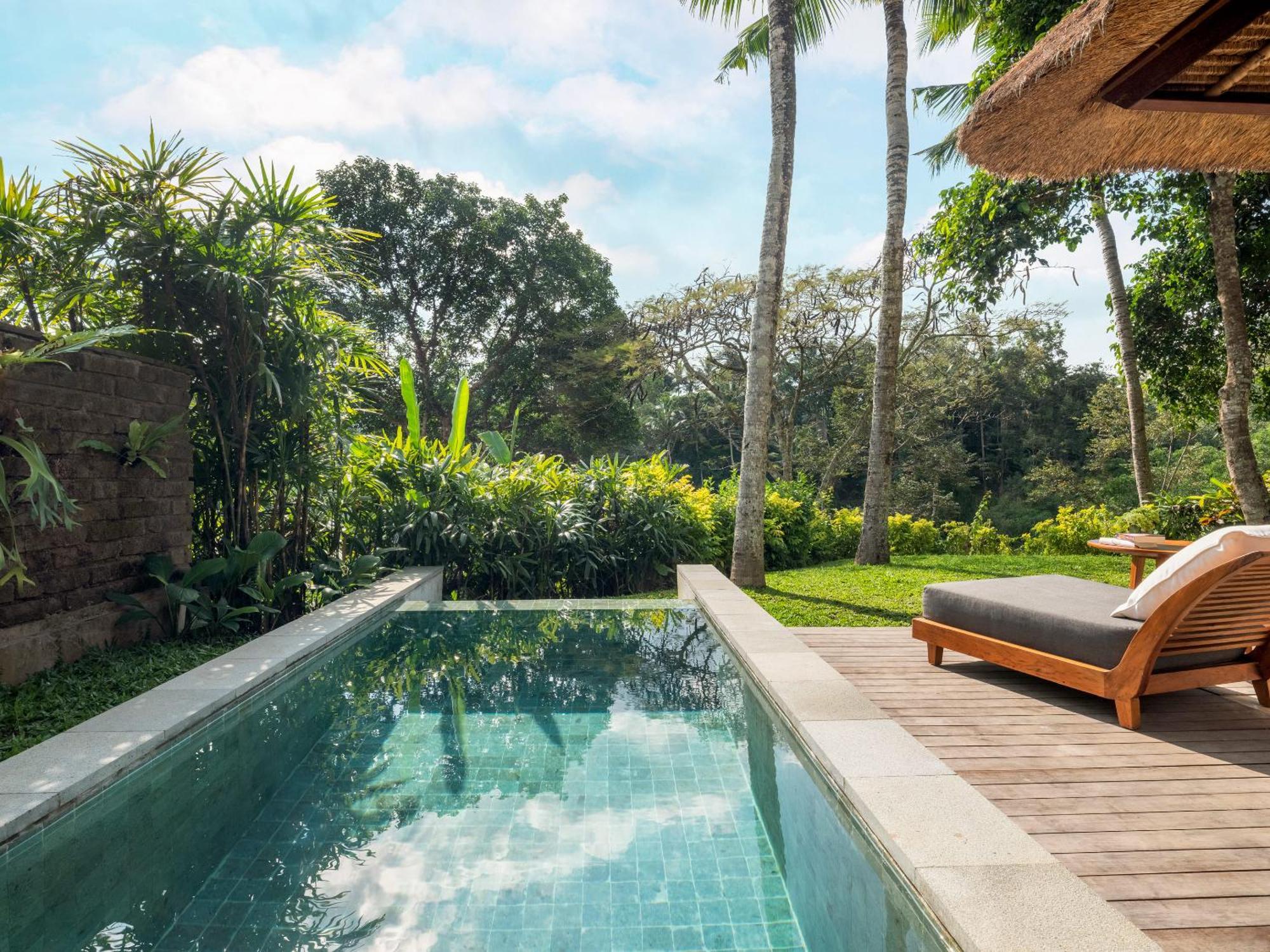 Heavenly Pool Villa Butler Service King Bed