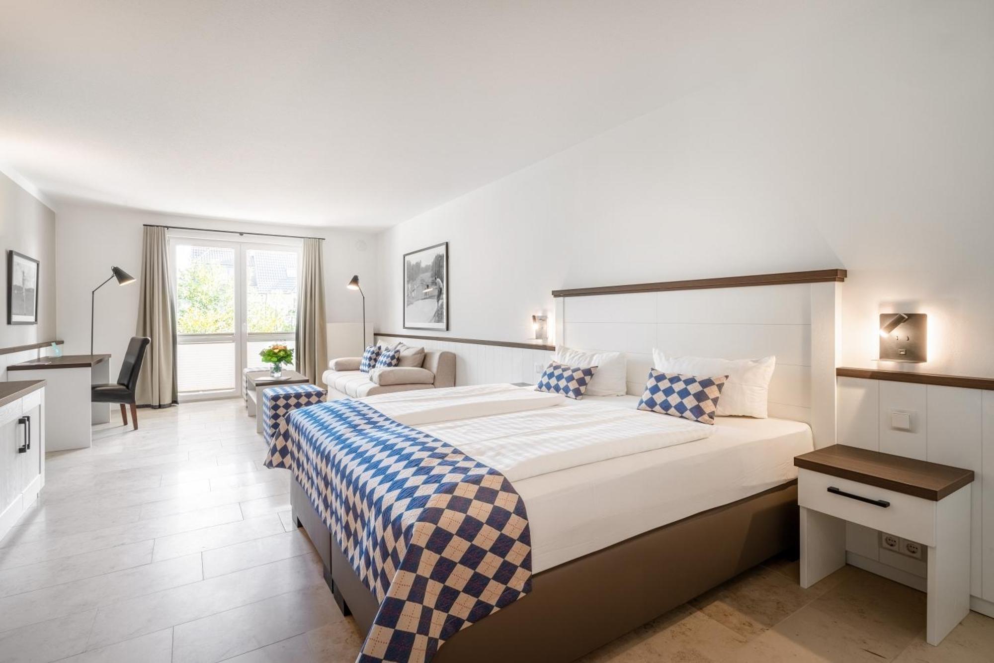 Large Double Room
