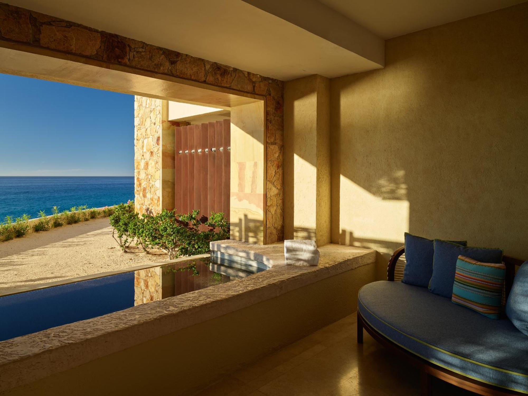 Corner Queen Room Two Queen Beds Ocean View Plunge Pool