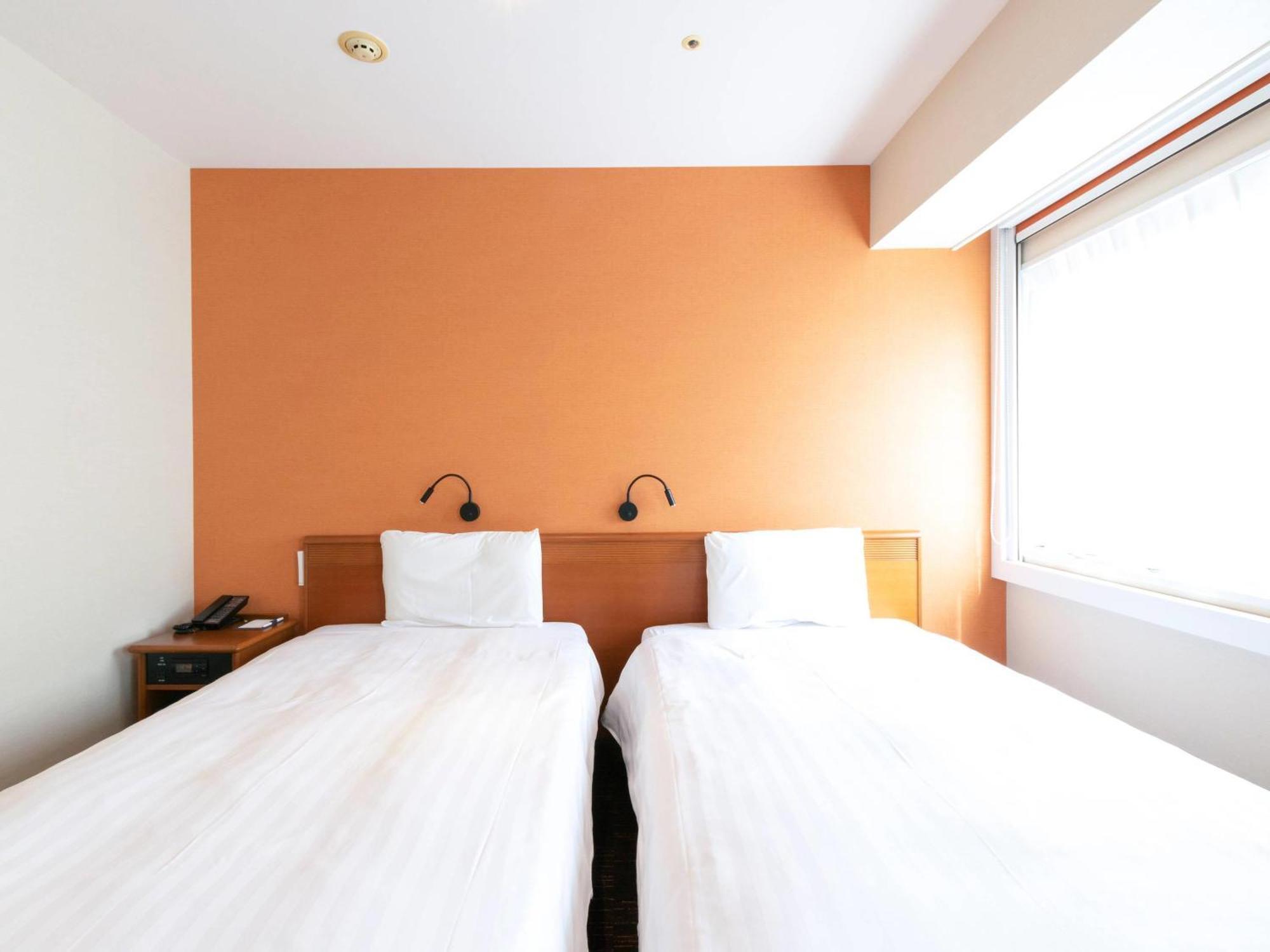 Economy Twin Room Non-Smoking