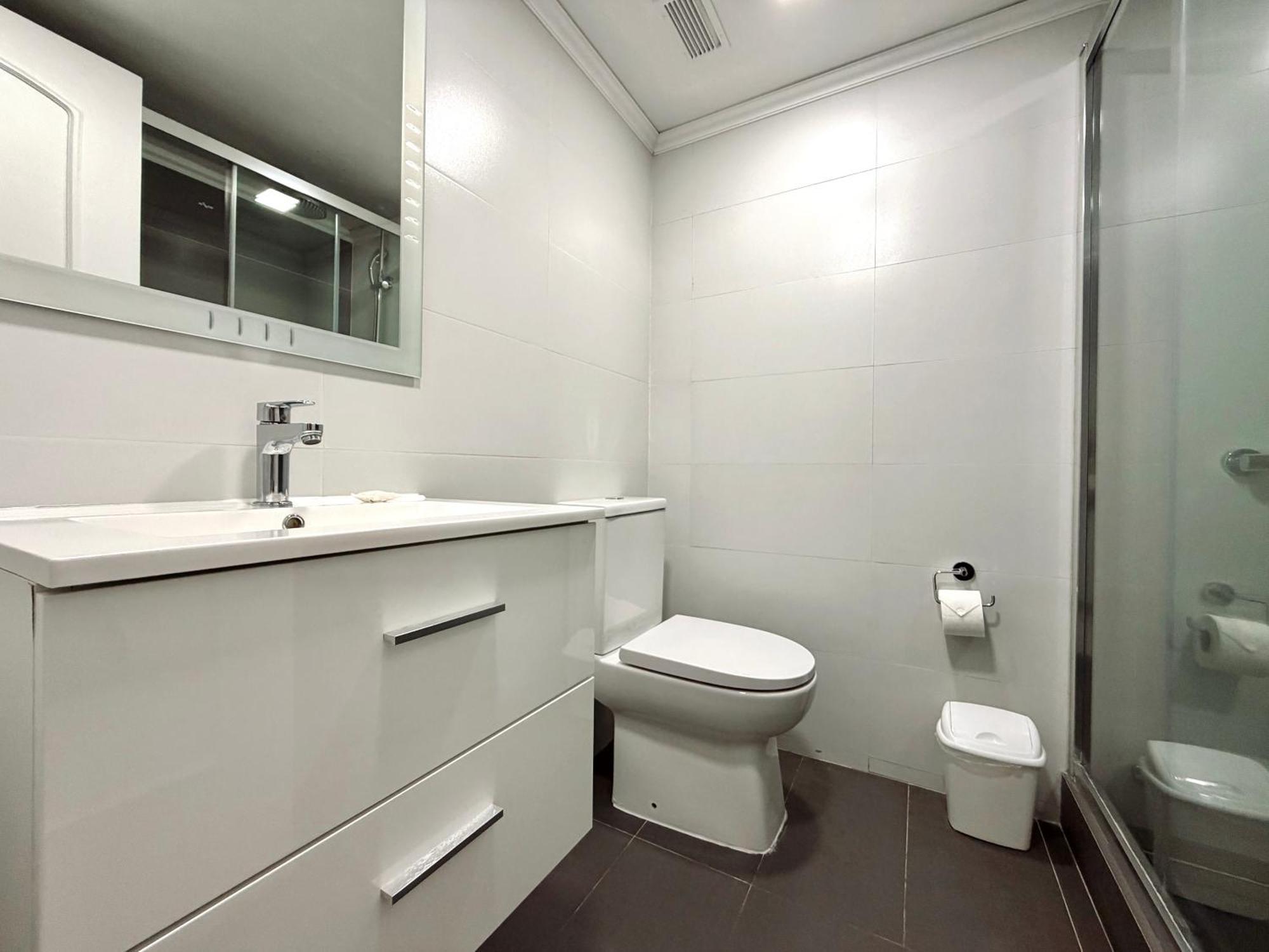Two-Bedroom Apartment 2 double beds or 1 double bed 2 single beds,1765199559:JPEG