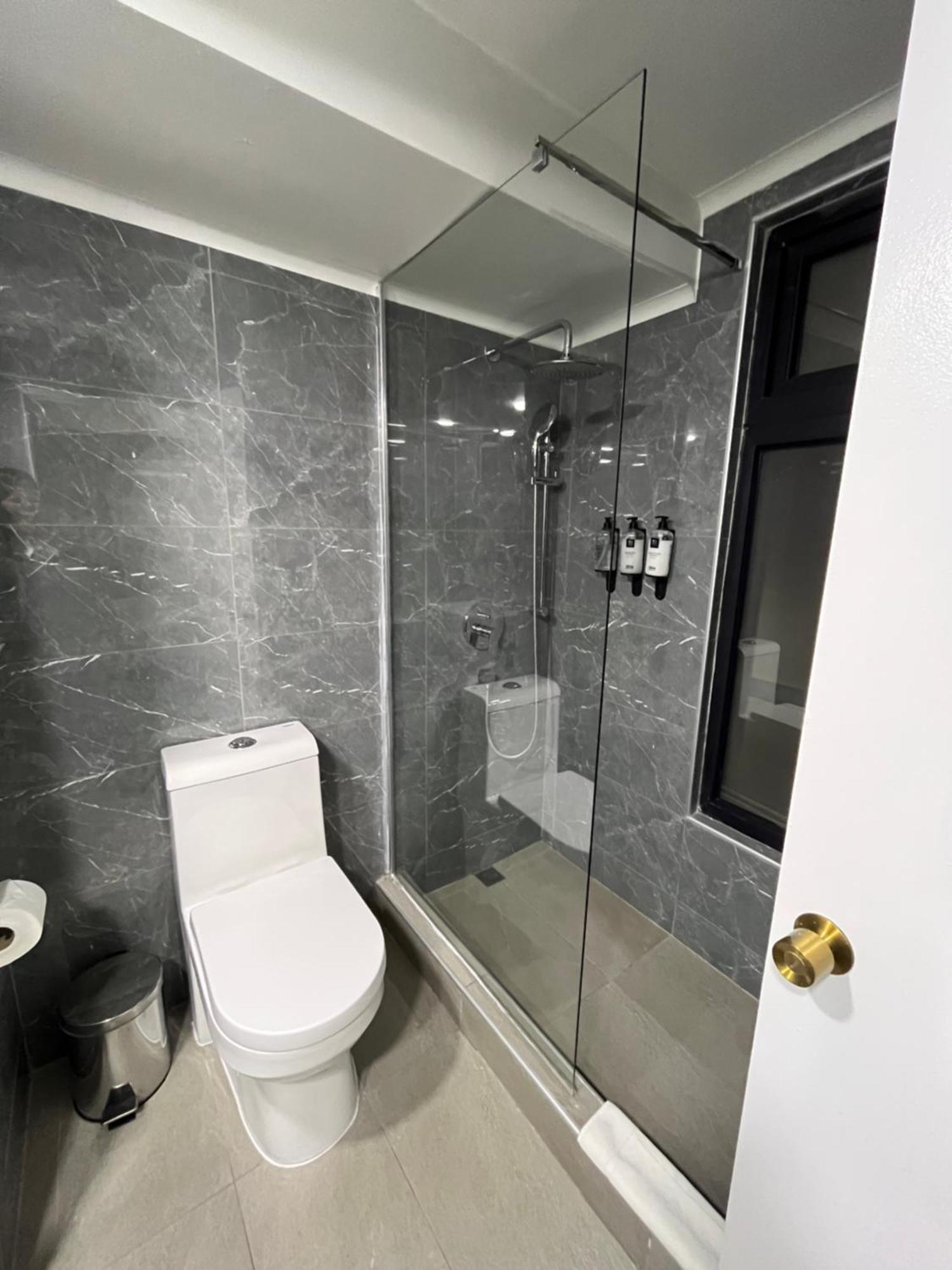 Triple Room,1765199580:JPEG