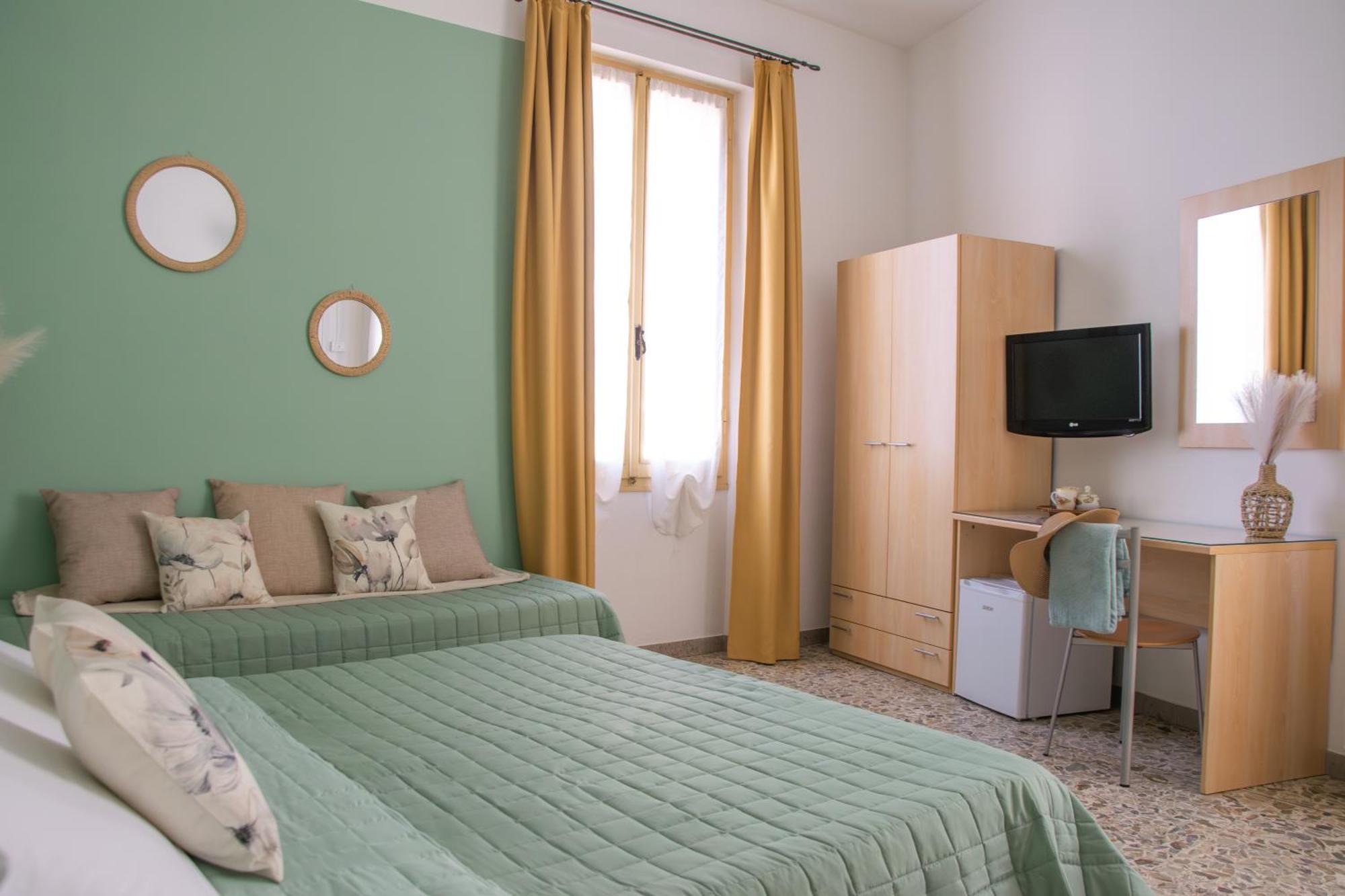 Triple Room Balcony