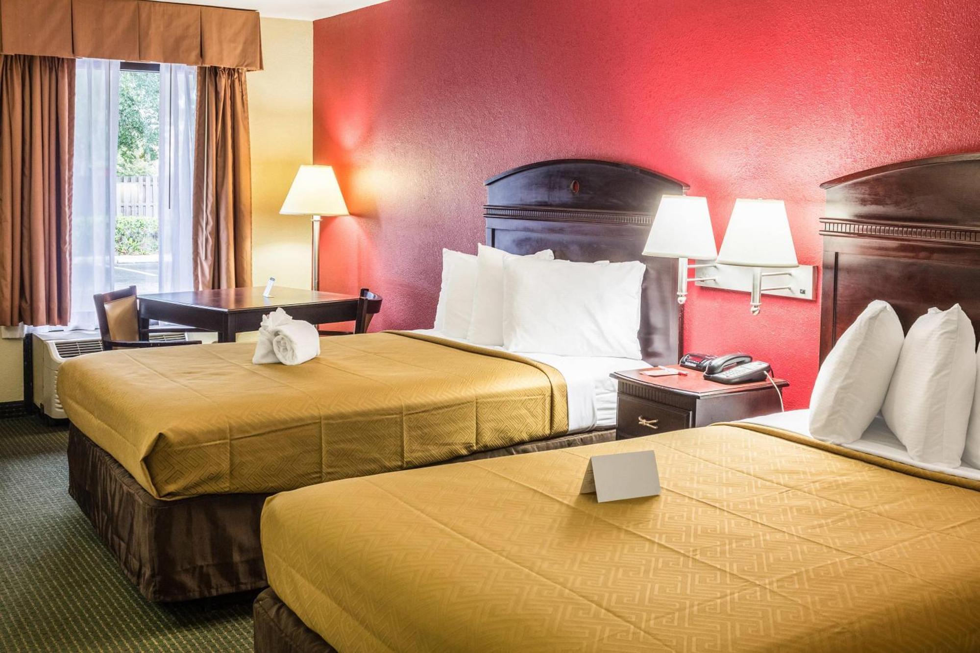 Double Room with Two Double Beds - Non-Smoking