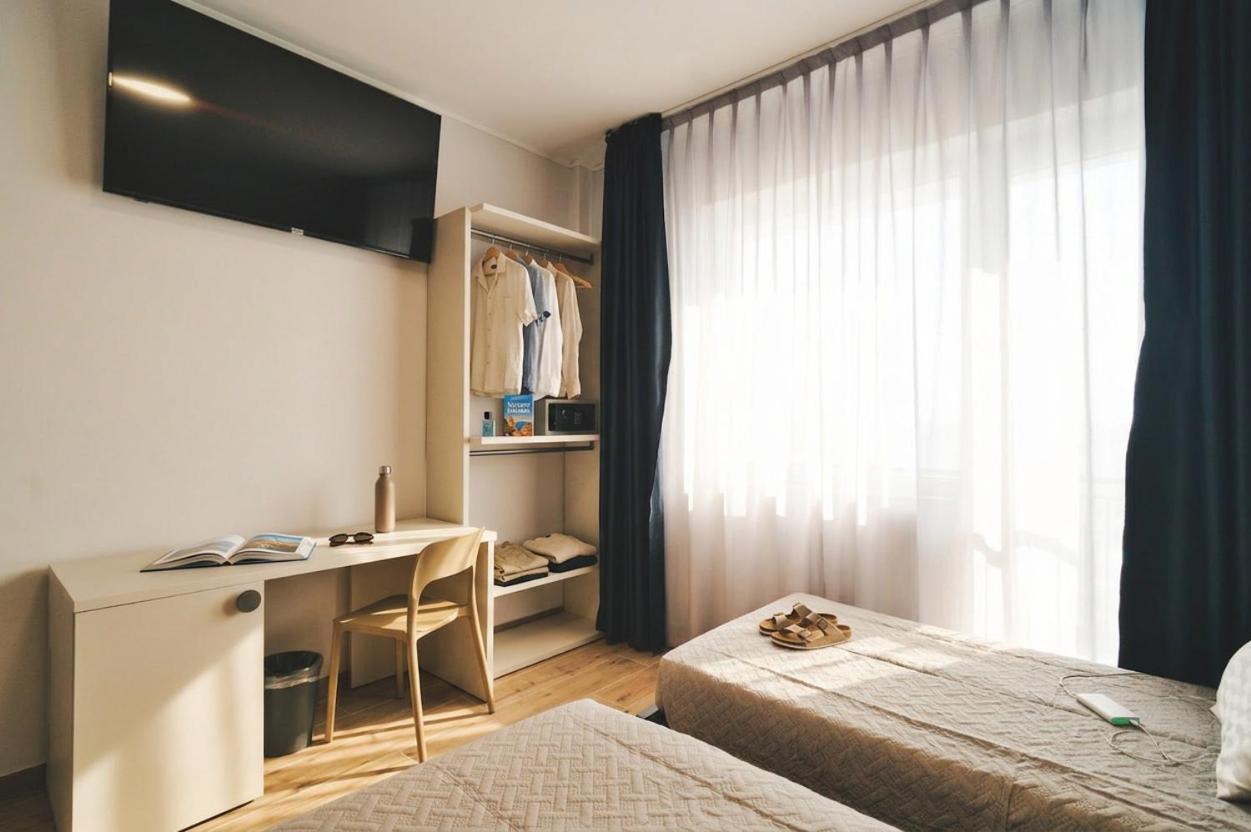 Triple Room Sea View