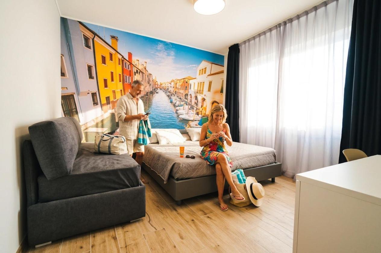 Double or Twin Room Side Sea View