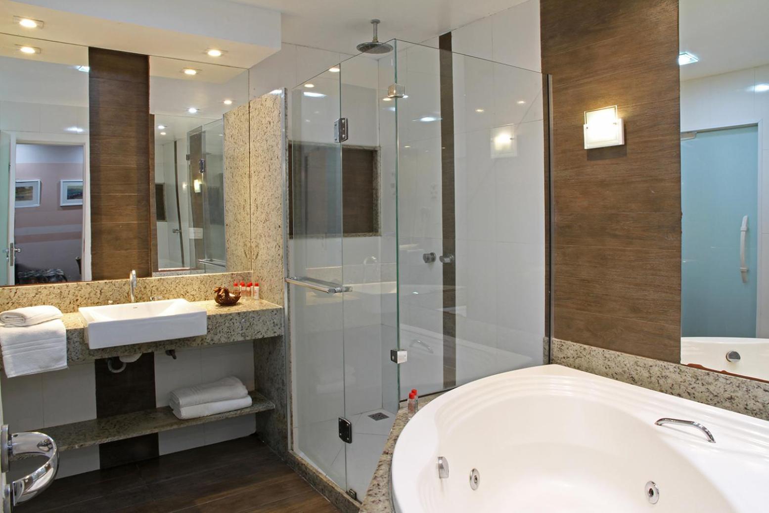 Suite Hot Tub