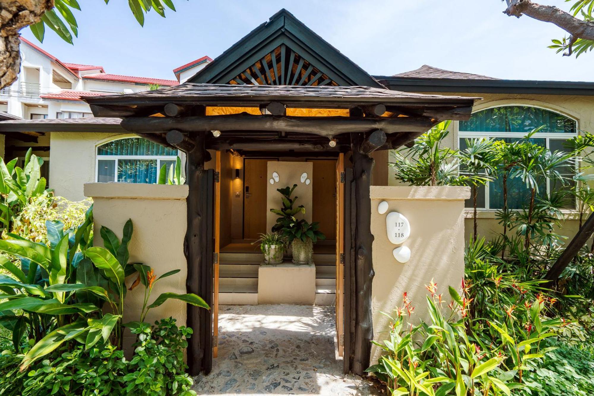 Deluxe Double or Twin Room Garden View