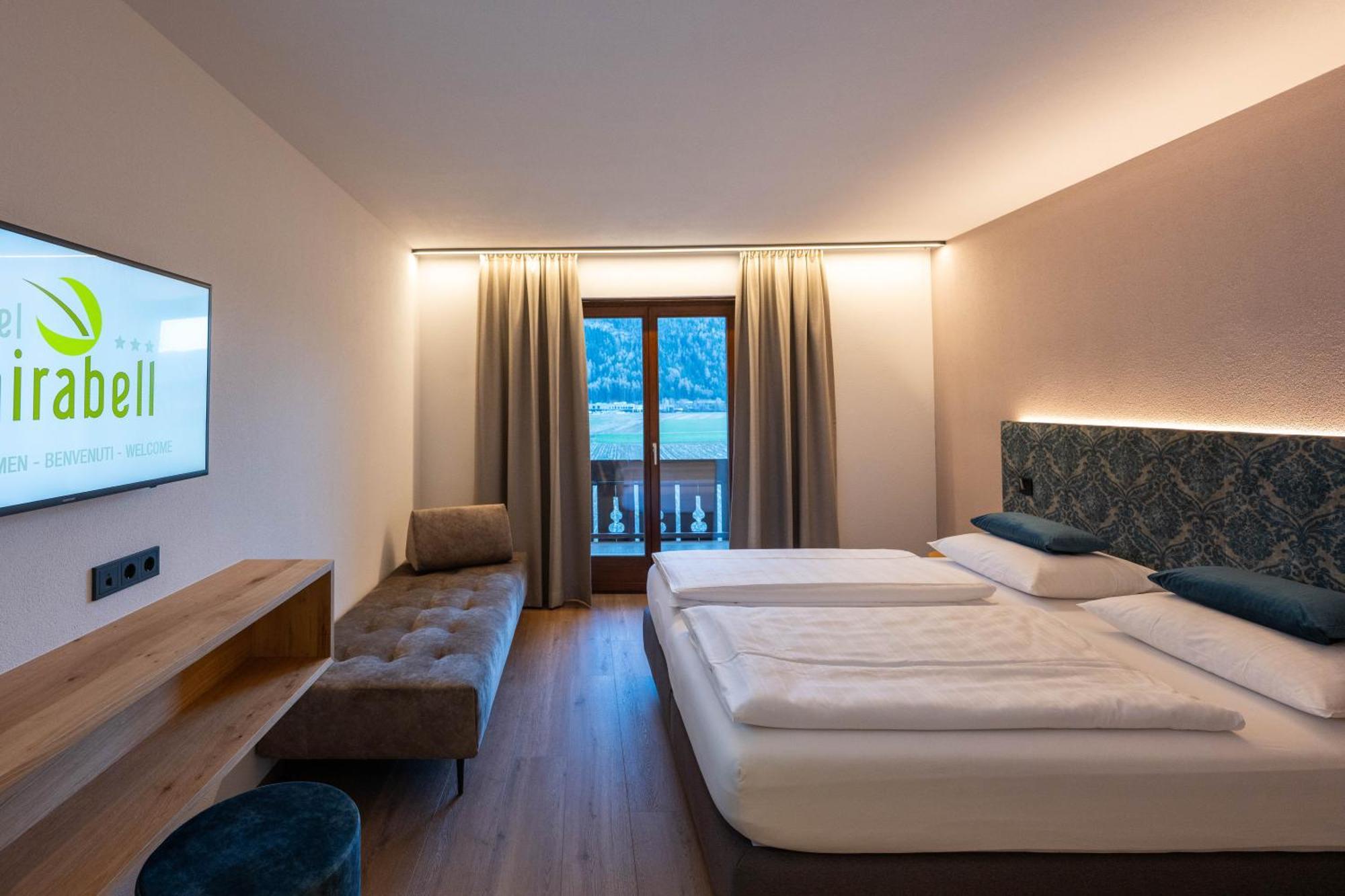 Double or Twin Room,1765217403:JPEG