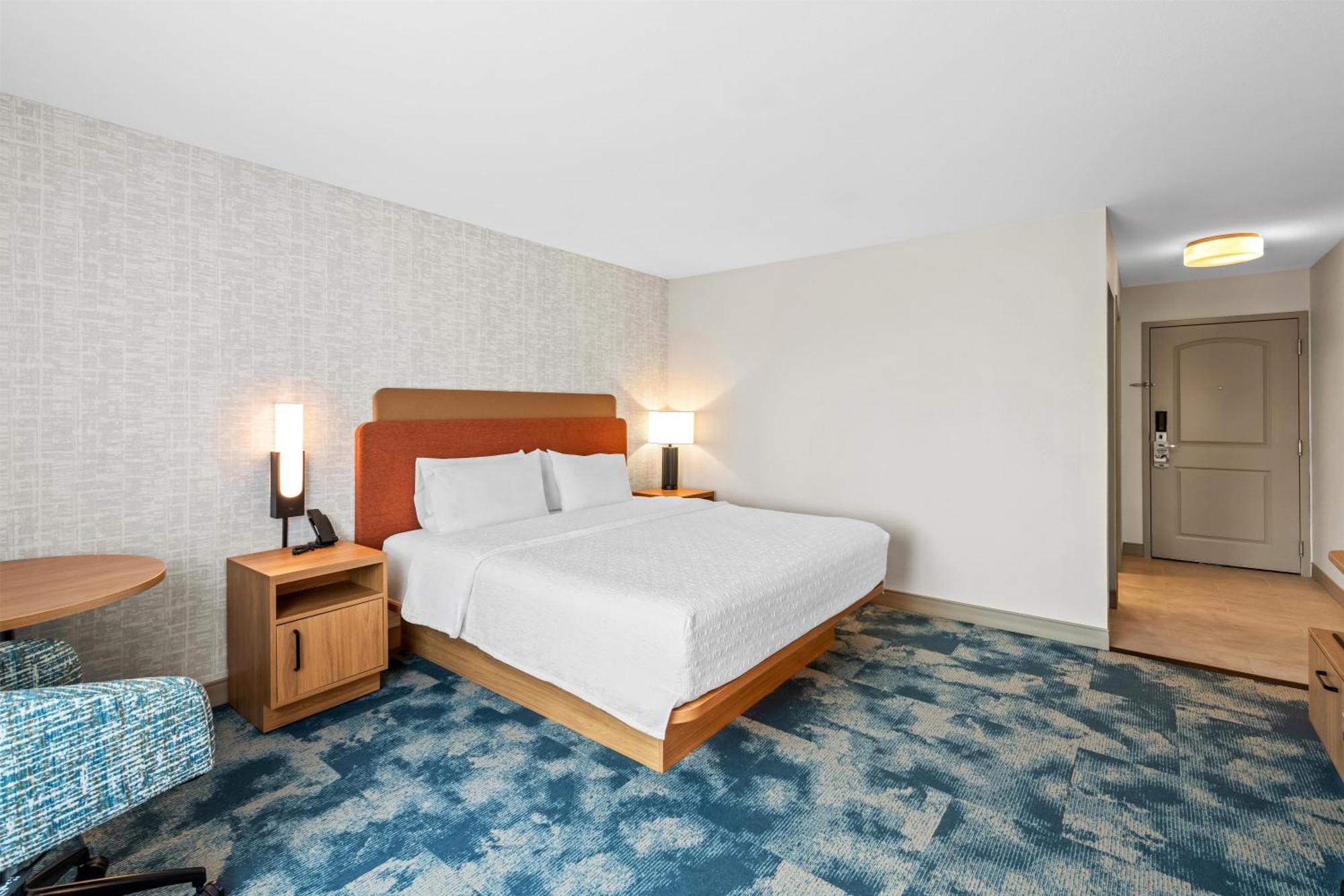 King Room King Bed Non-Smoking
