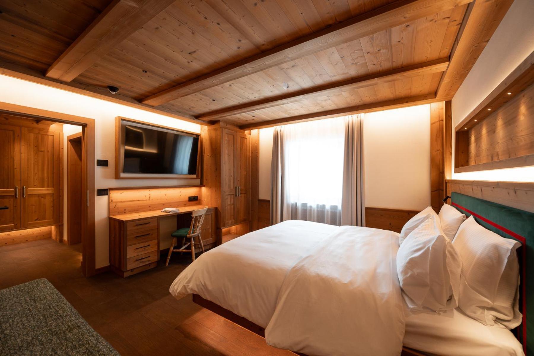 Standard Triple Room,1765220514:JPEG