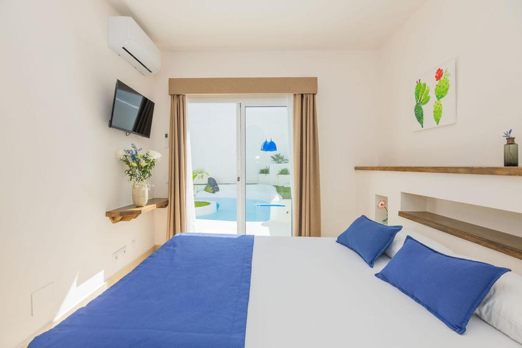 Three-Bedroom Royal Villa