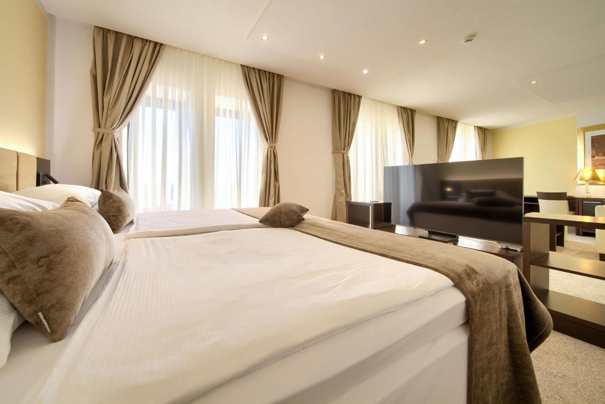 Deluxe Suite Sea View