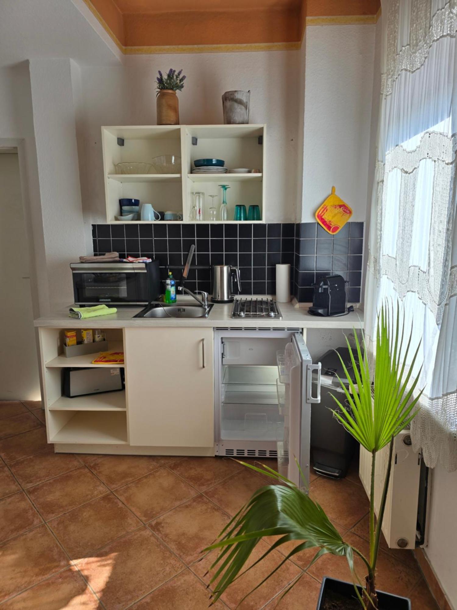 One-Bedroom Apartment 2