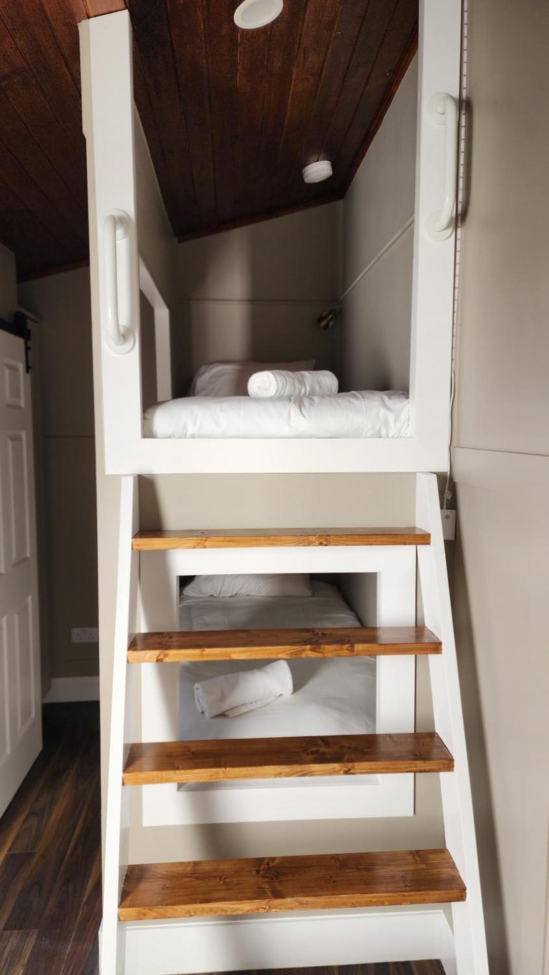 Economy Twin Room Bunk Beds