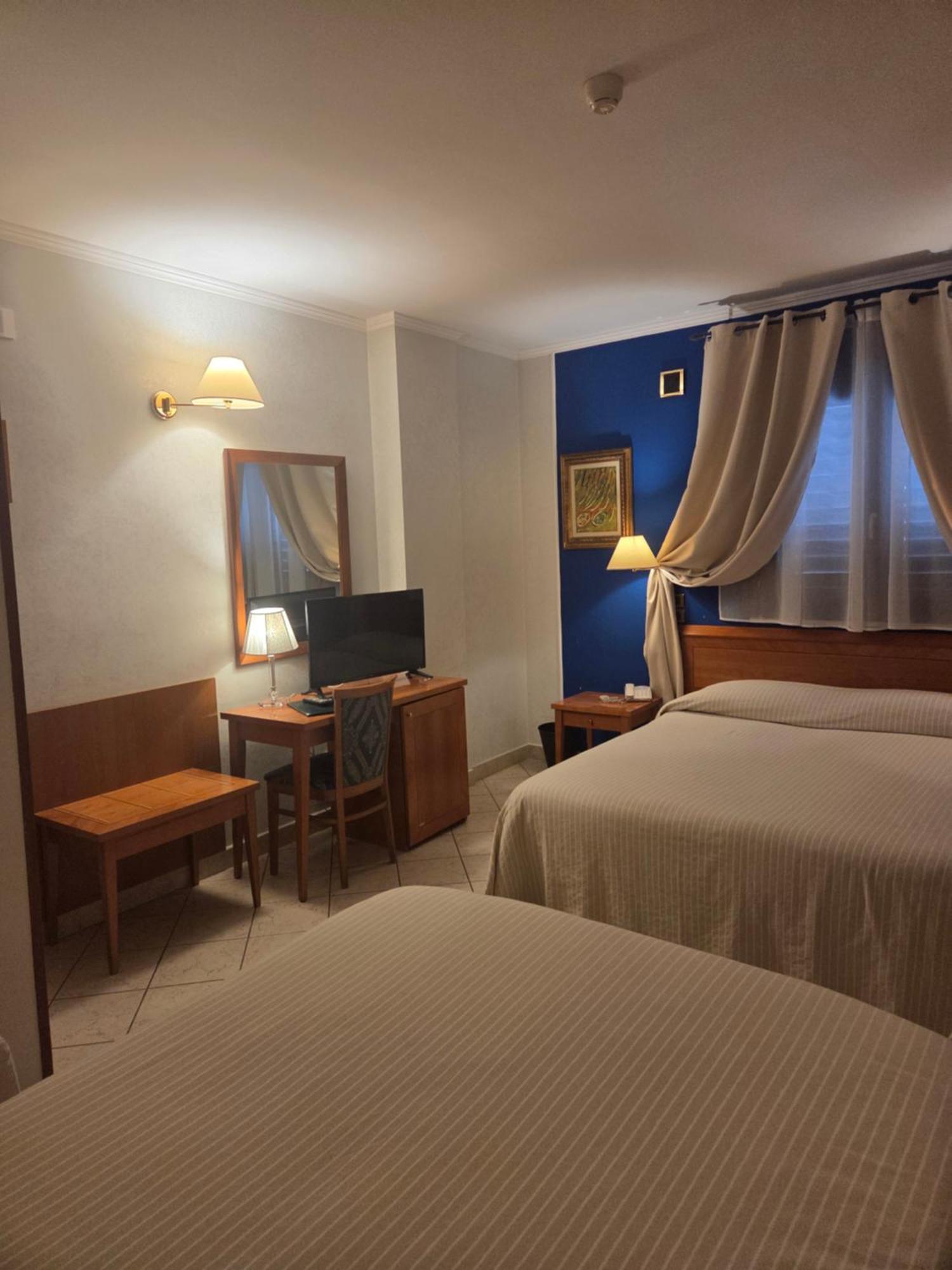 Classic Quadruple Room