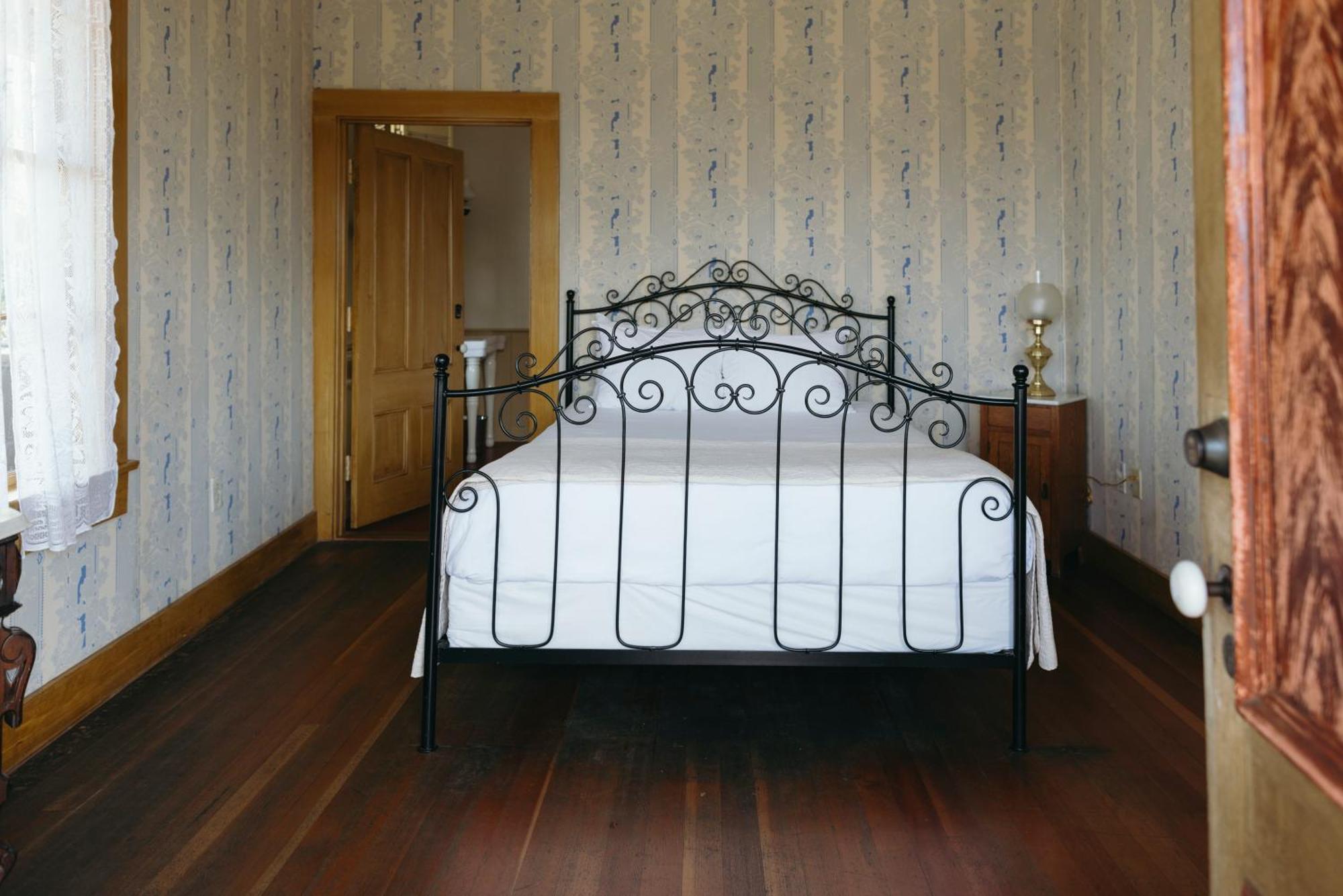 Queen Room Terrace