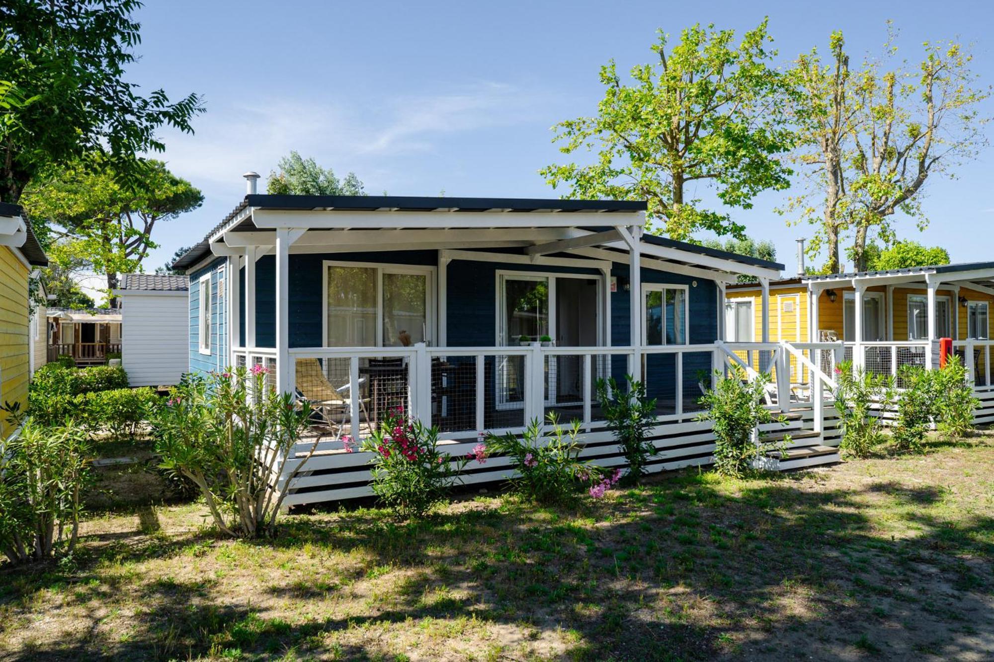 Deluxe Mobile Home Family Pet not allowed,1628662590:JPEG