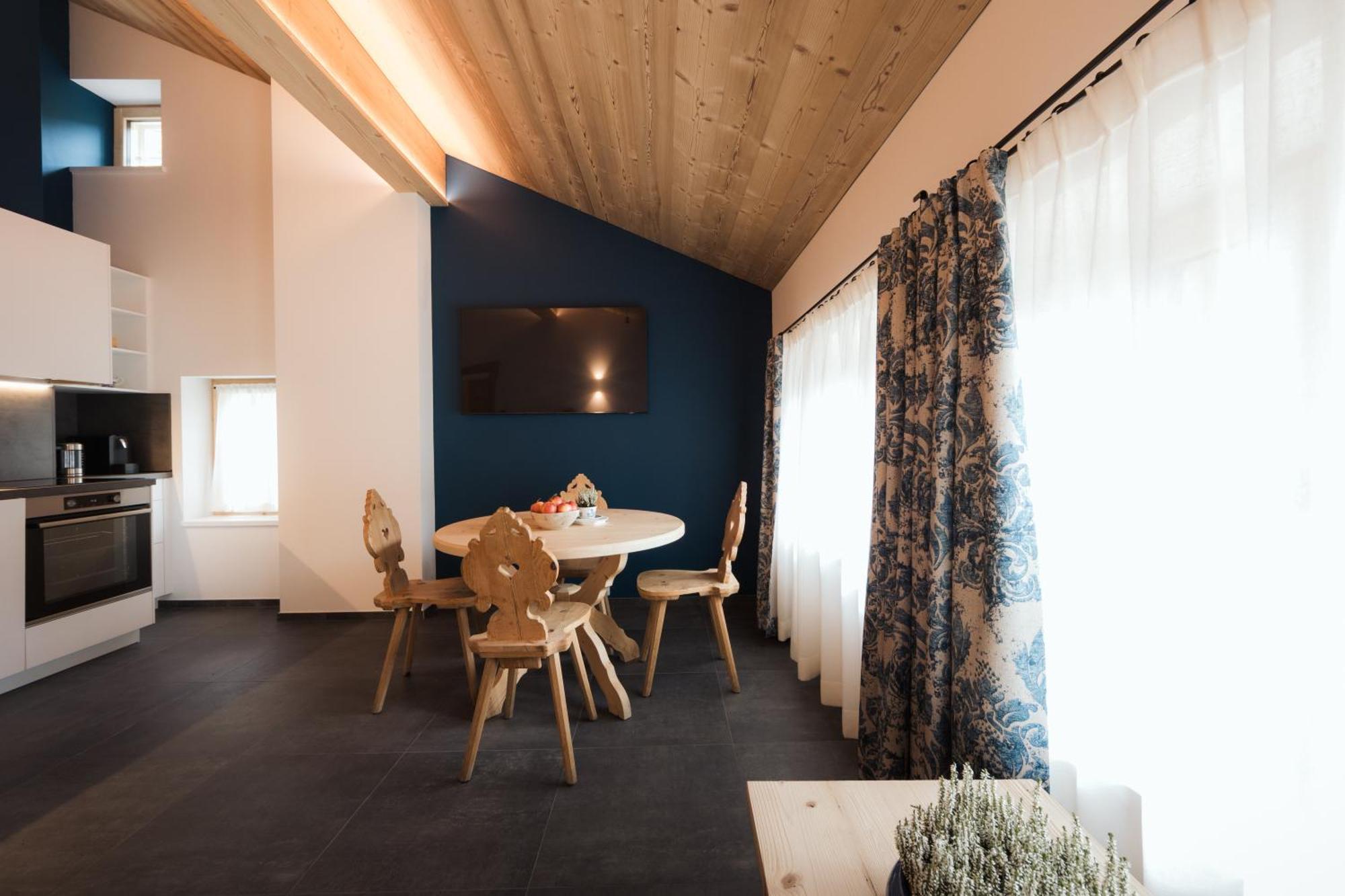 Two-Bedroom Deluxe Apartment