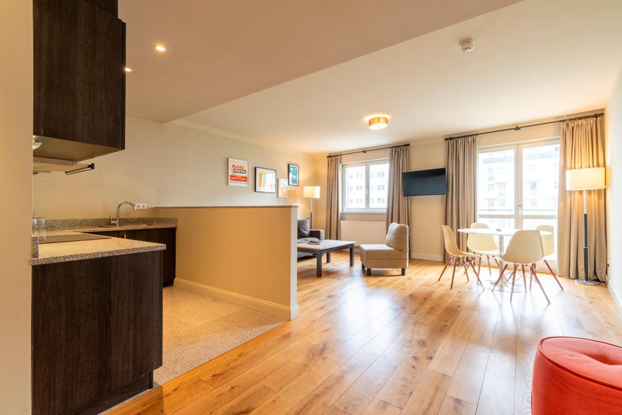 Deluxe Apartment