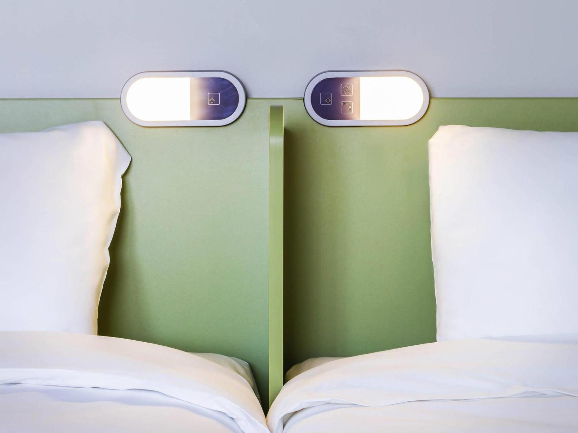 Standard Twin Room,104169950:JPEG