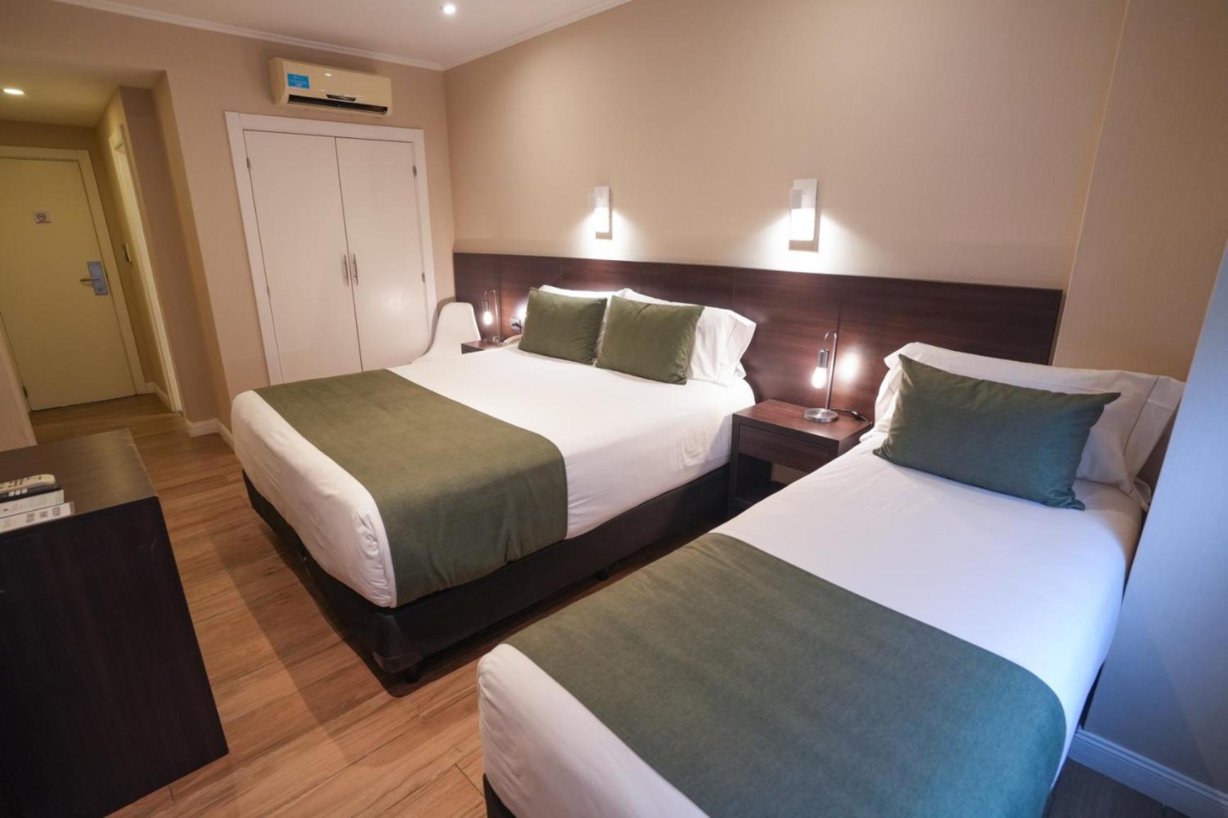 Triple Room,1765359236:JPEG