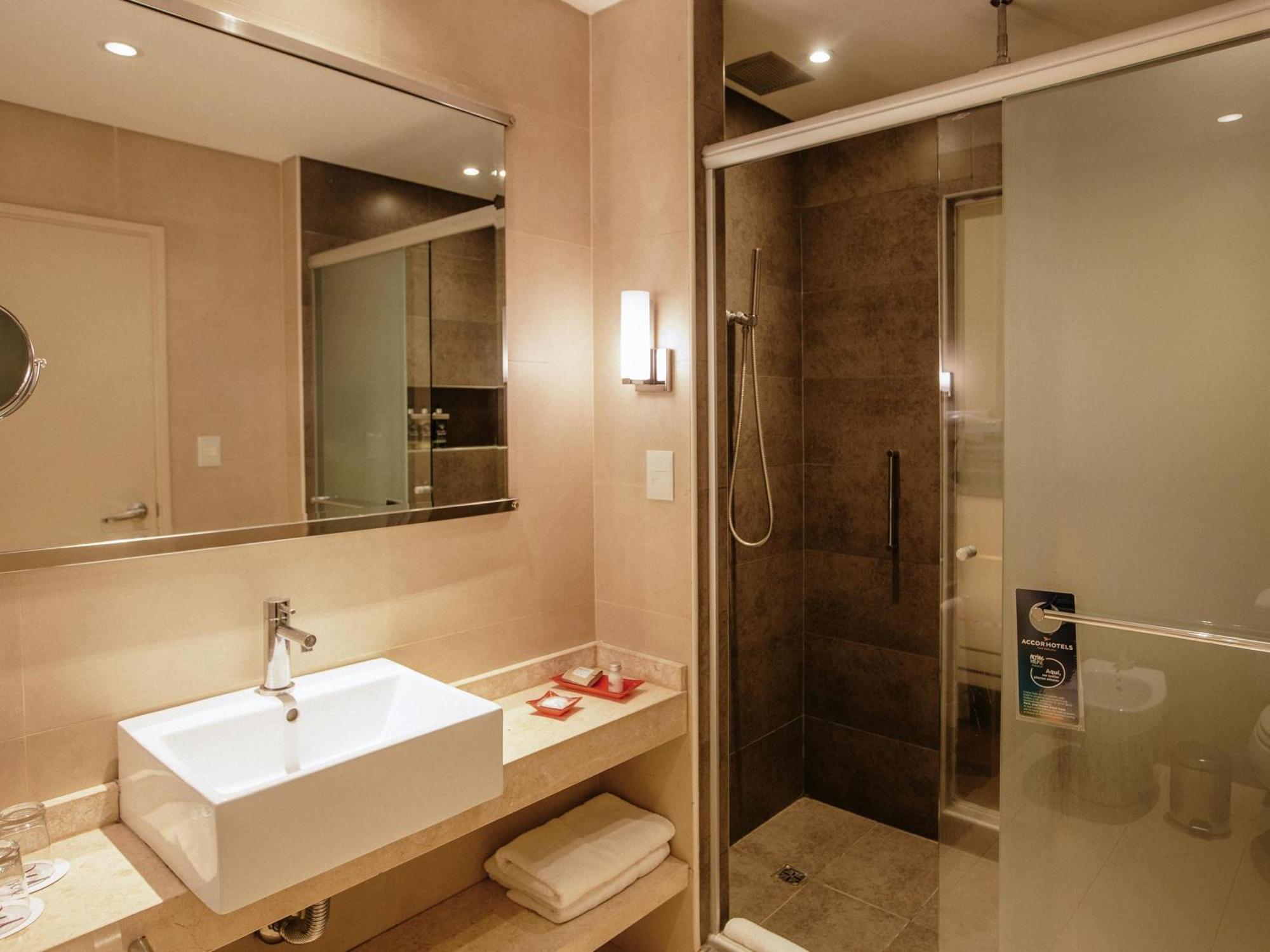 Standard Triple Room,1771843054:JPEG