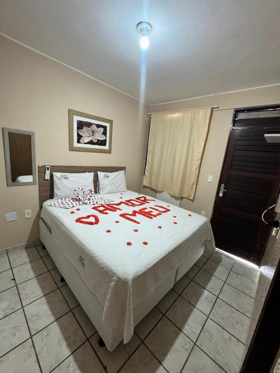 Deluxe Double Room Shower