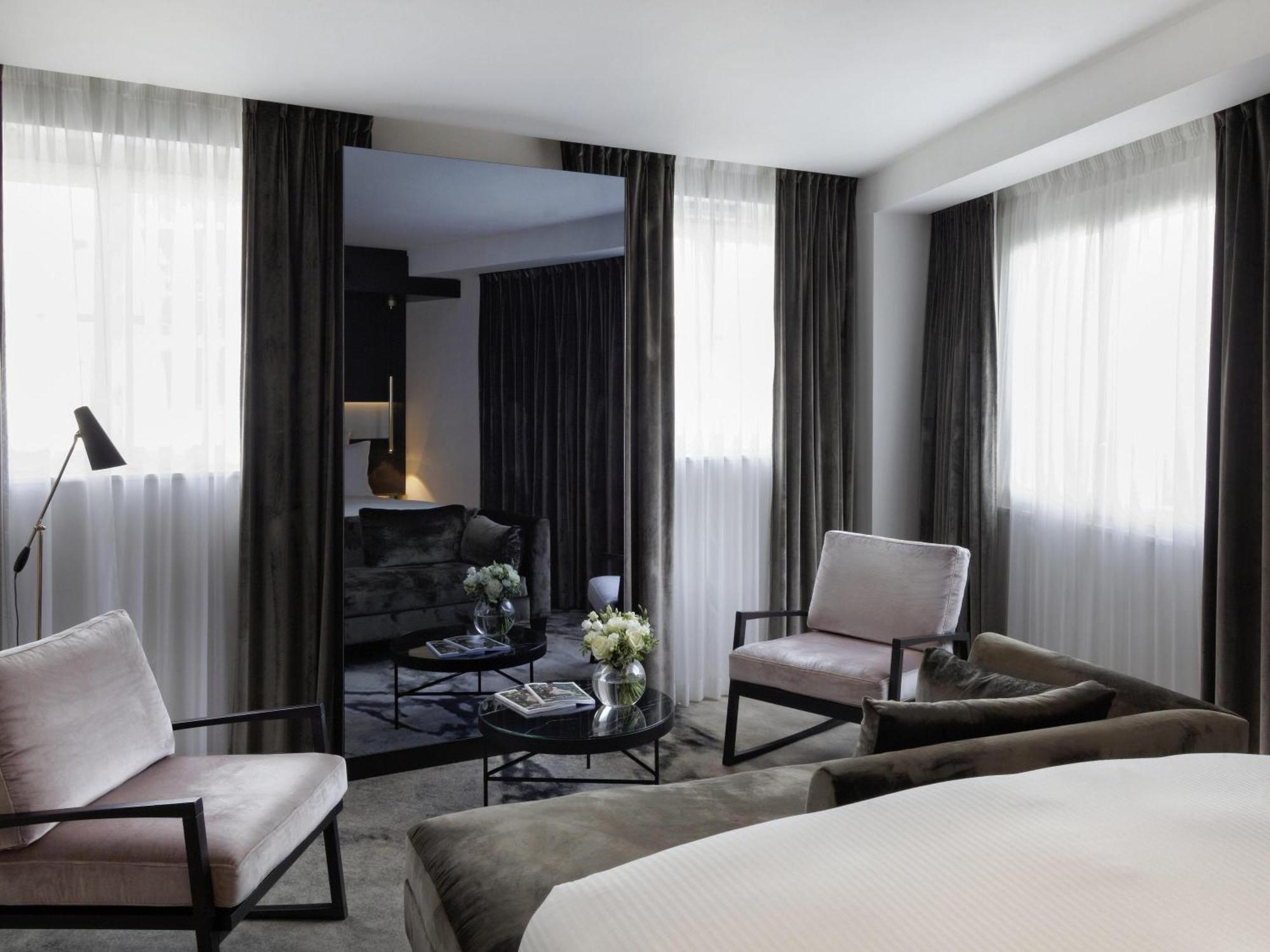 Signature Suite,1765392141:JPEG