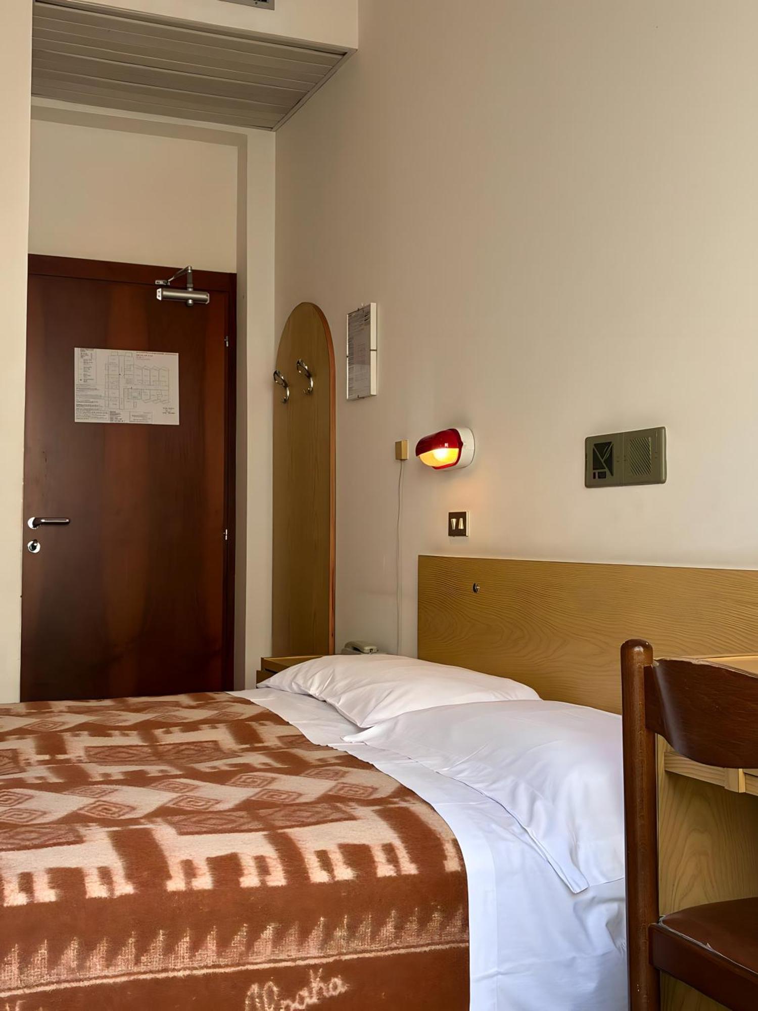 Small Double Room with Balcony and Side Sea View,1765392433:JPEG