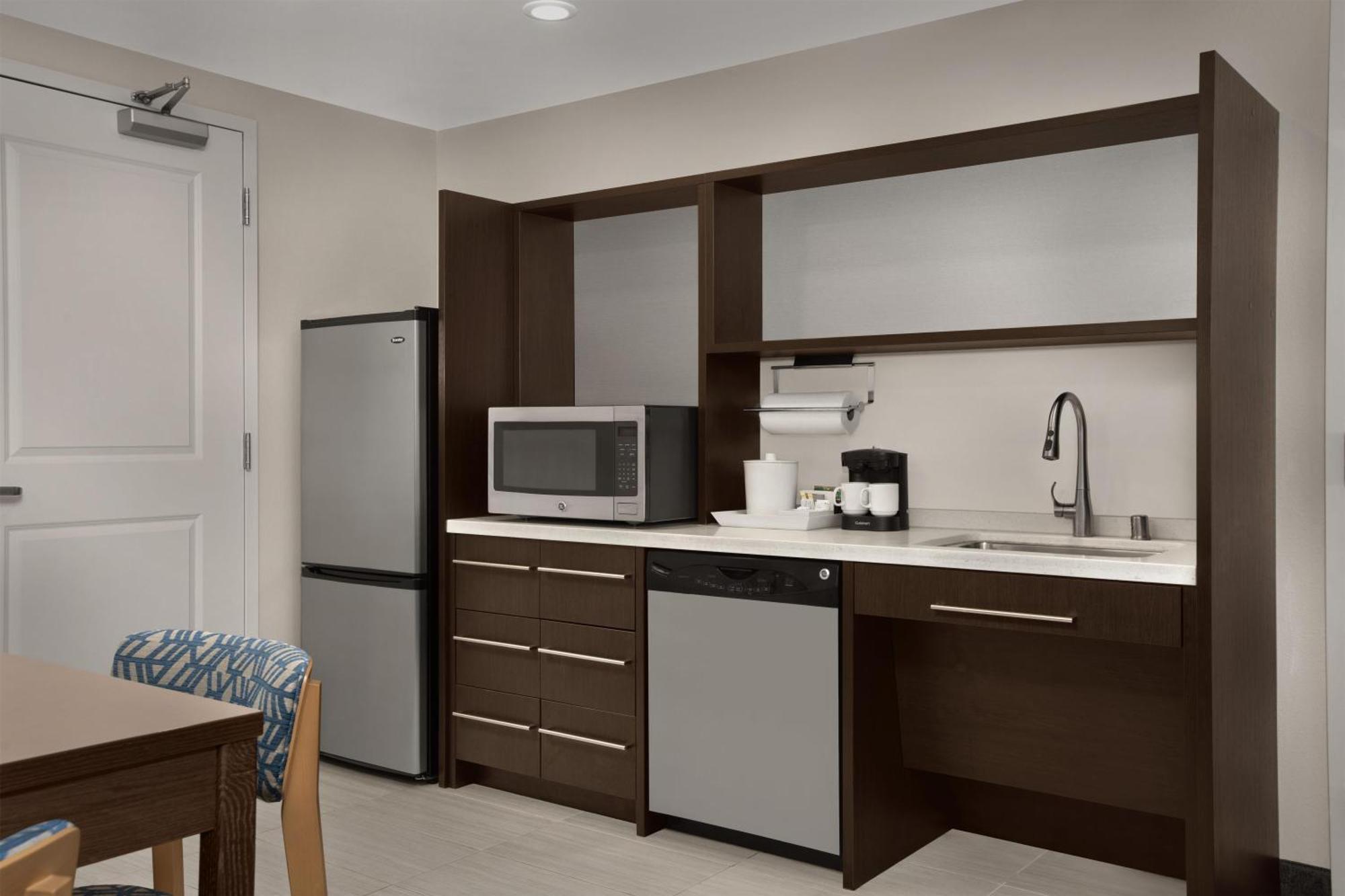 King Suite Mobility Hearing Access or Non-Smoking