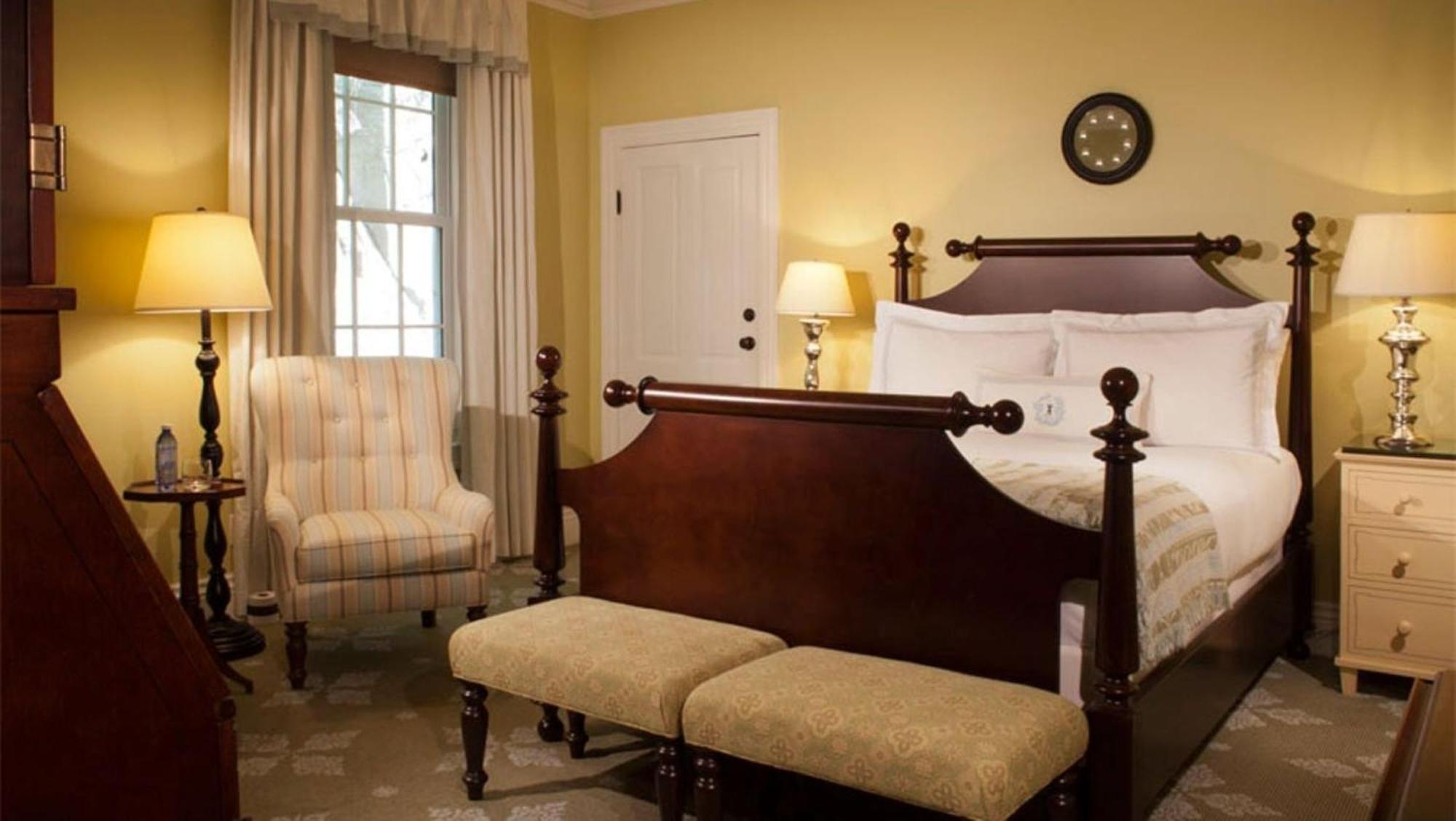 Resort View Room 1 King Bed