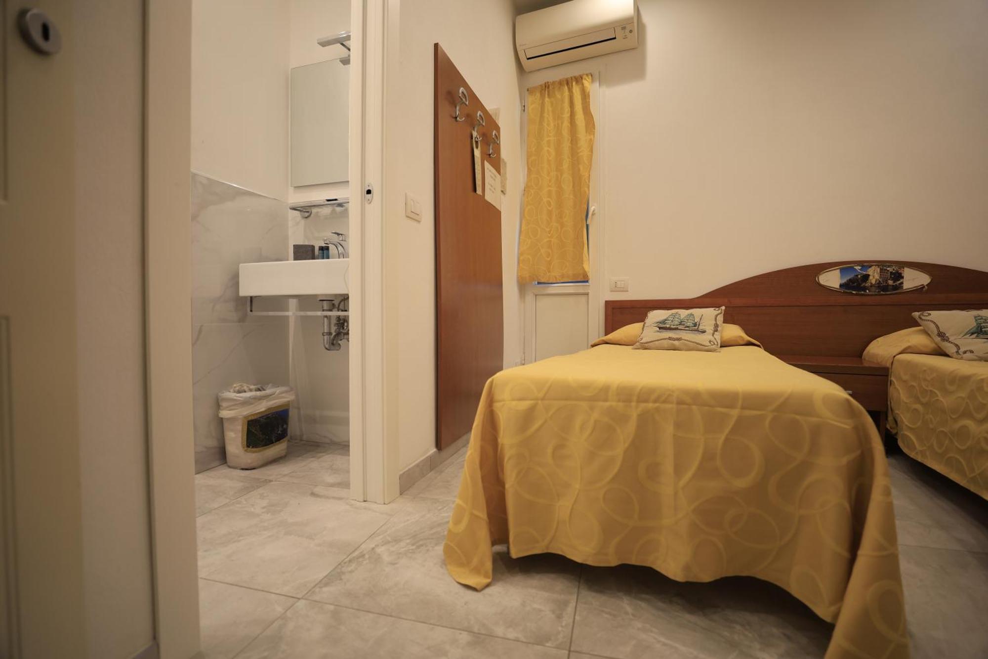 Double or Twin Room Garden View