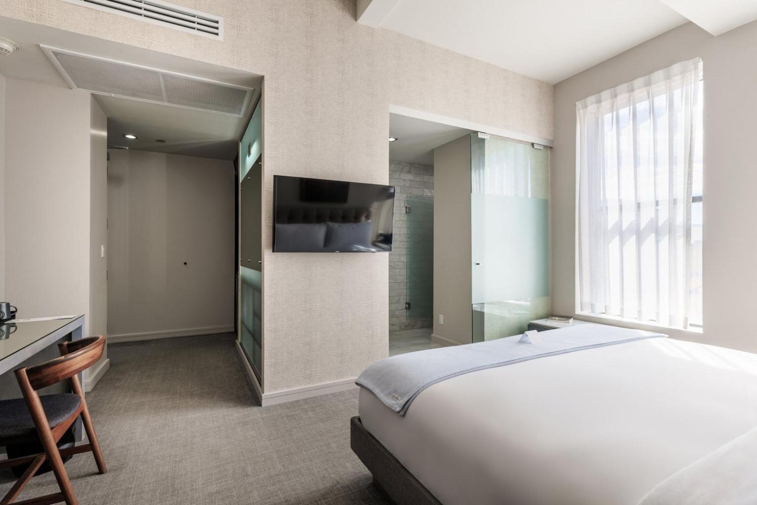 Superior King Room,1765481132:JPEG