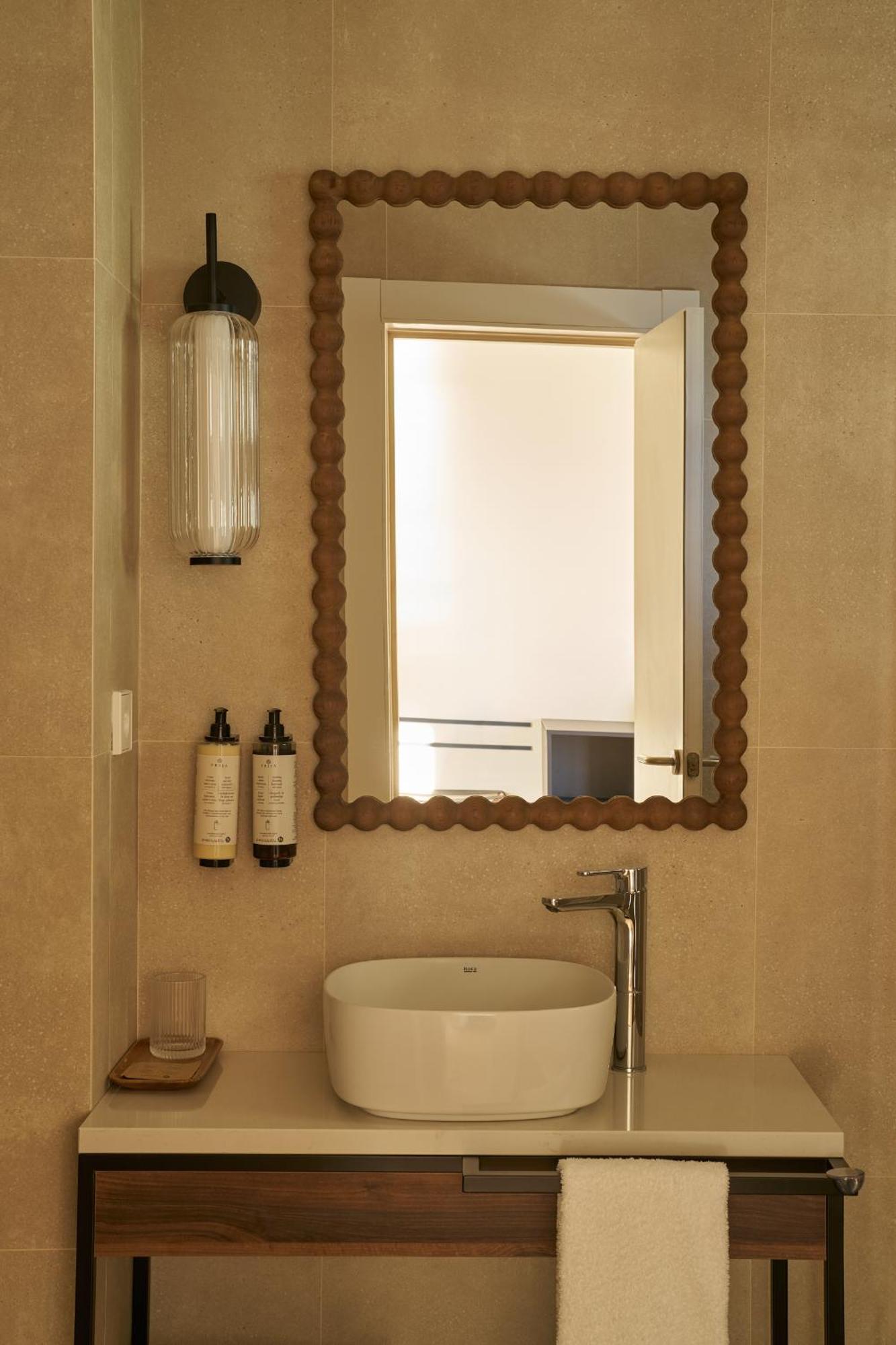 Riviera Suite
