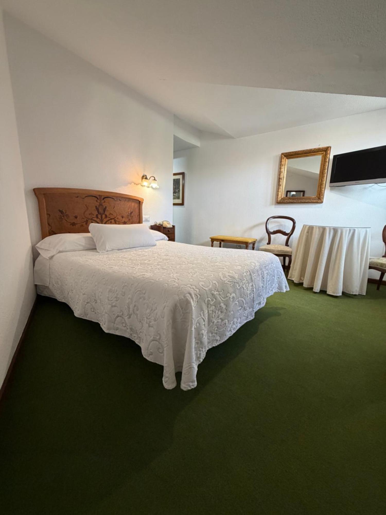 Economy Double or Twin Room Attic