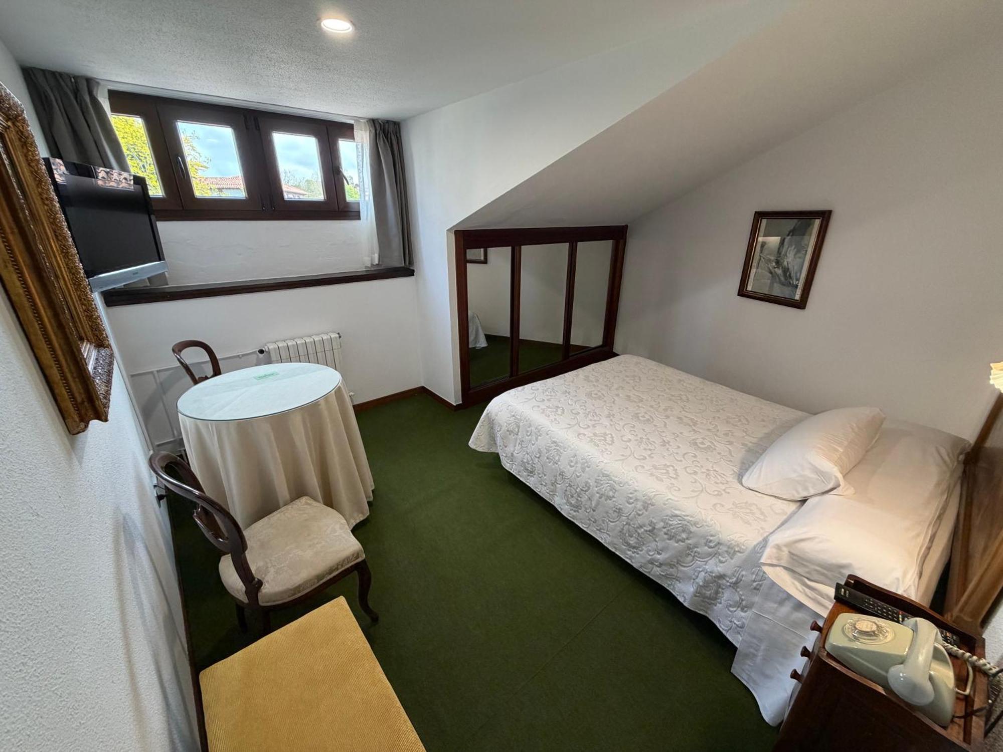 Economy Double or Twin Room Attic